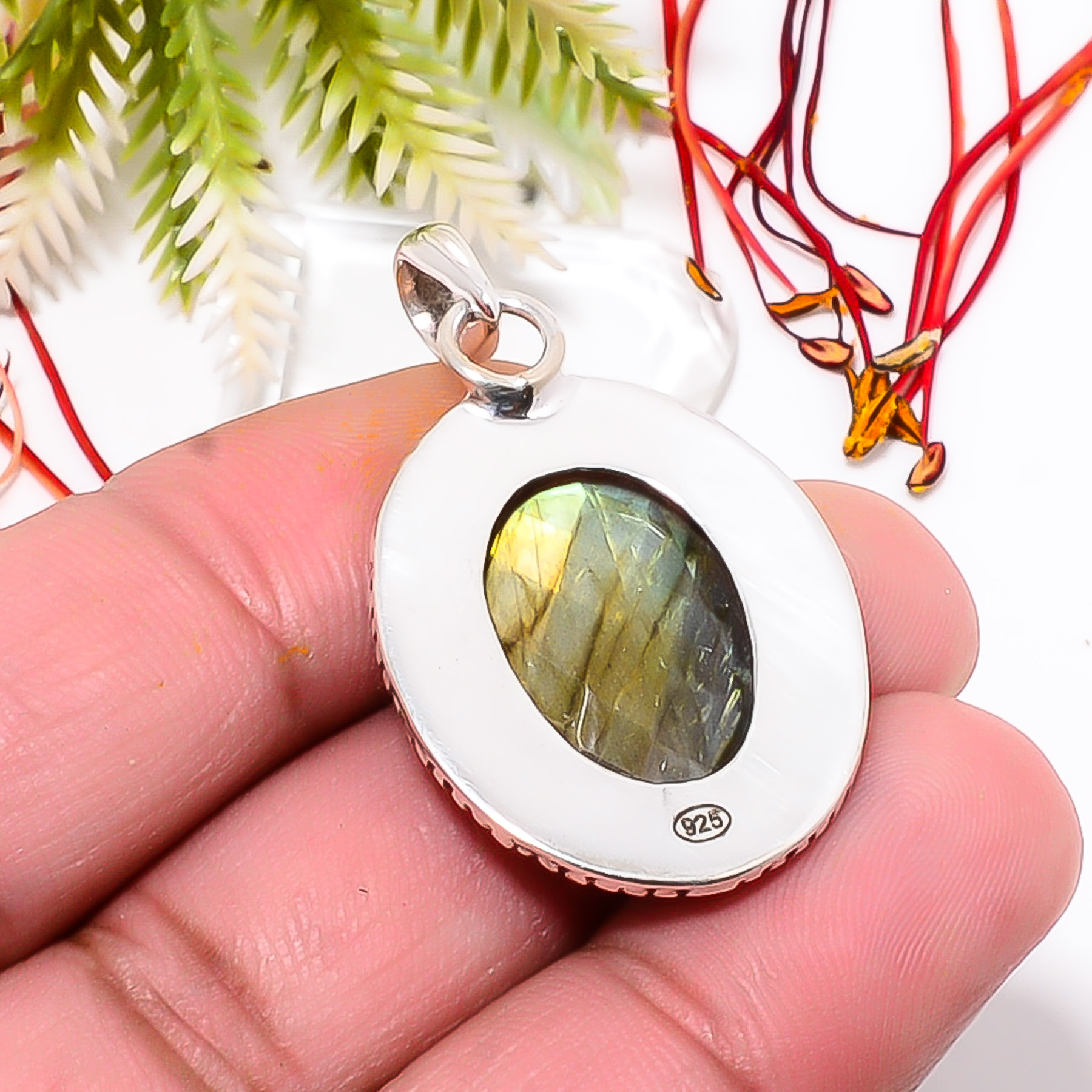 Labradorite - Madagascar 925 Solid Sterling Silver Pendant