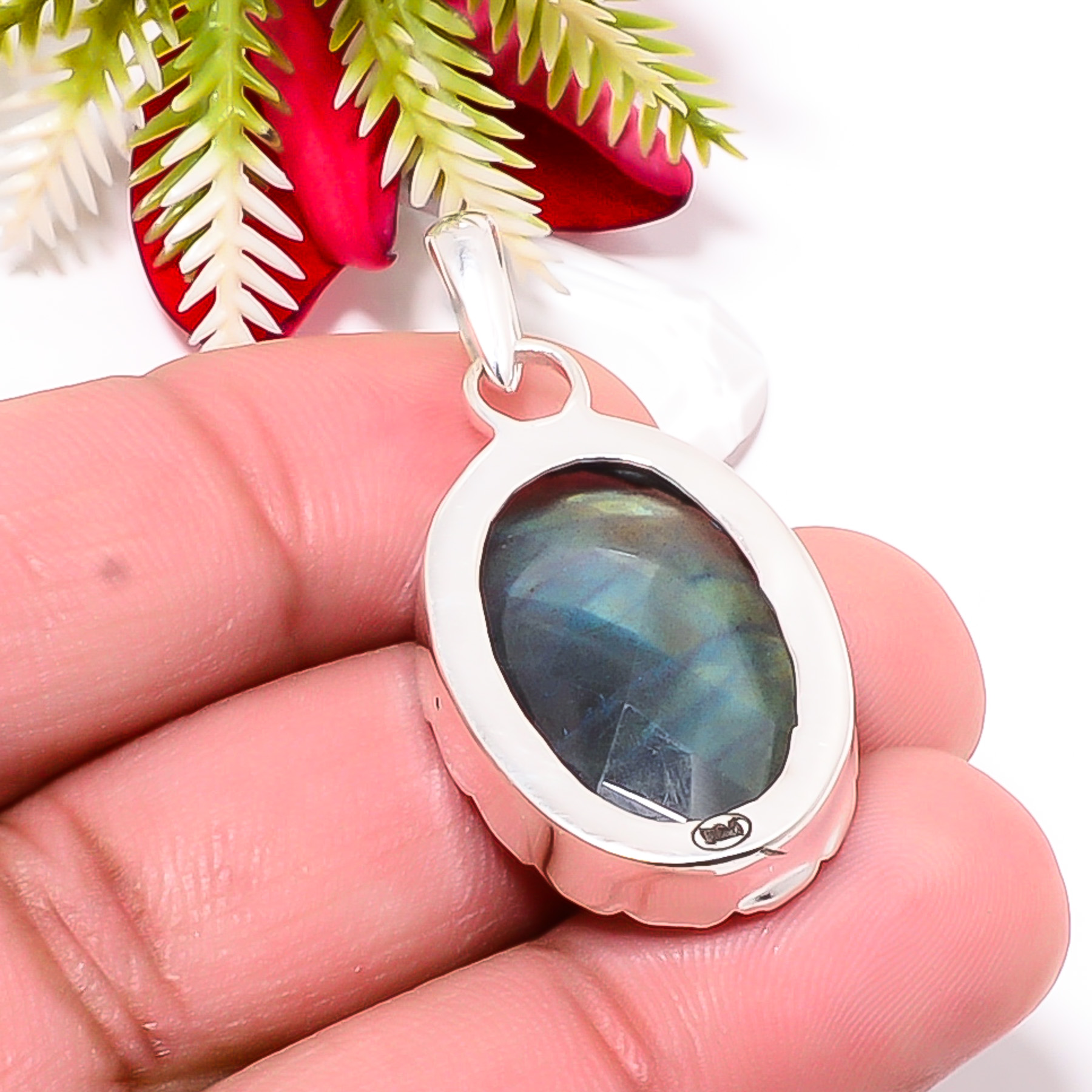 Labradorite - Madagascar 925 Solid Sterling Silver Pendant