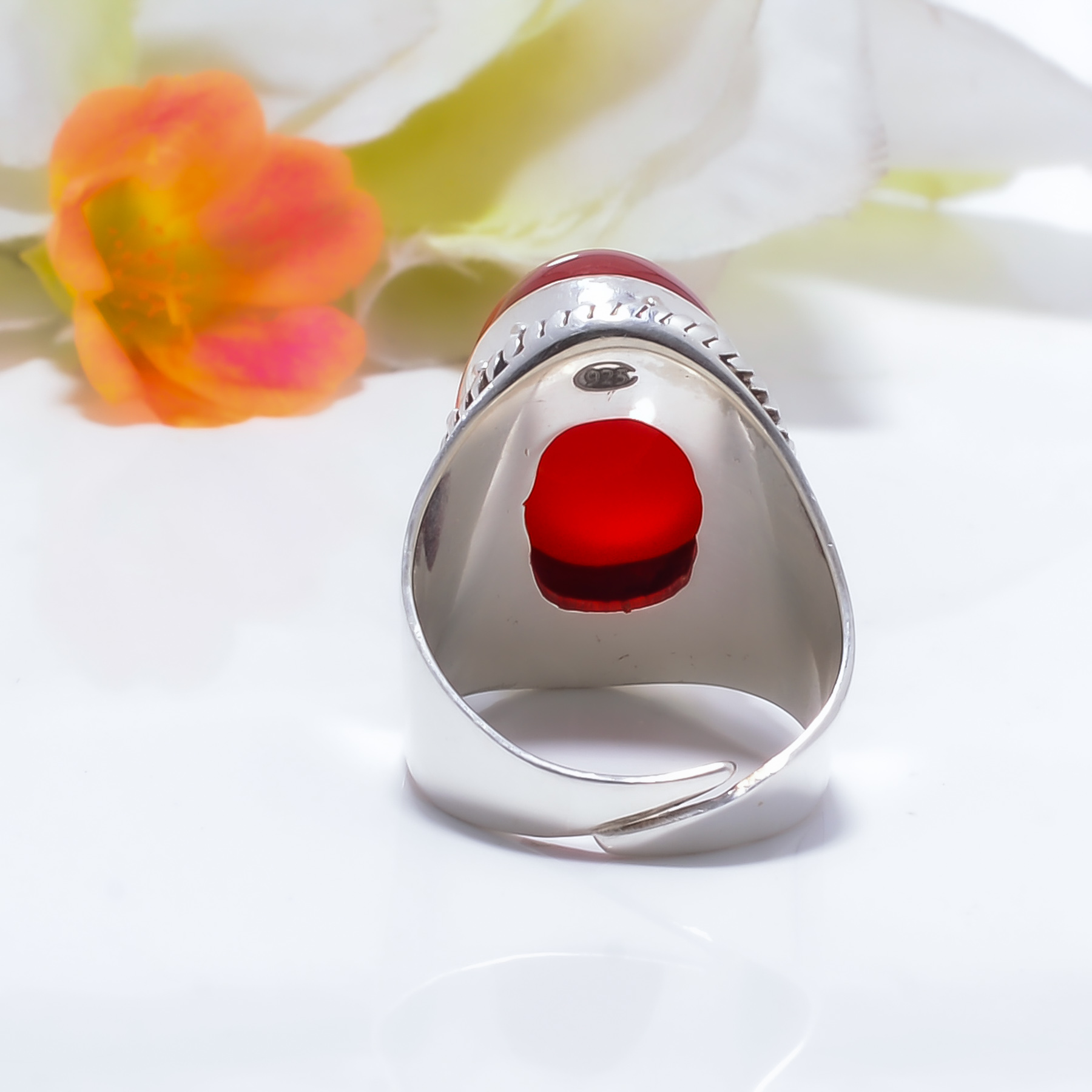Red Onyx - Brazil Gemstone 925 Sterling Silver Ring