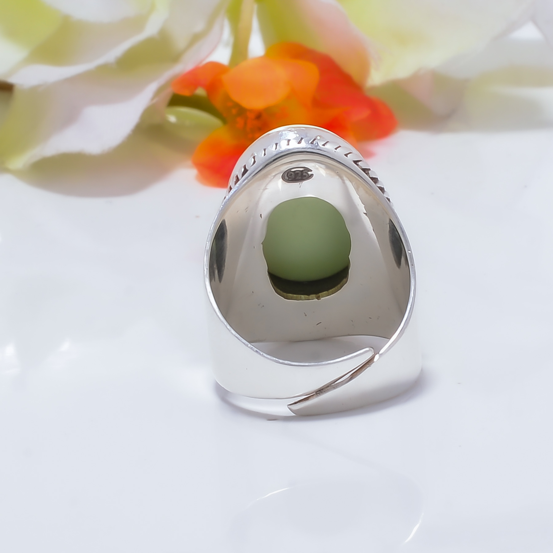 Lemon Chrysoprase - Australia Gemstone 925 Sterling Silver Ring