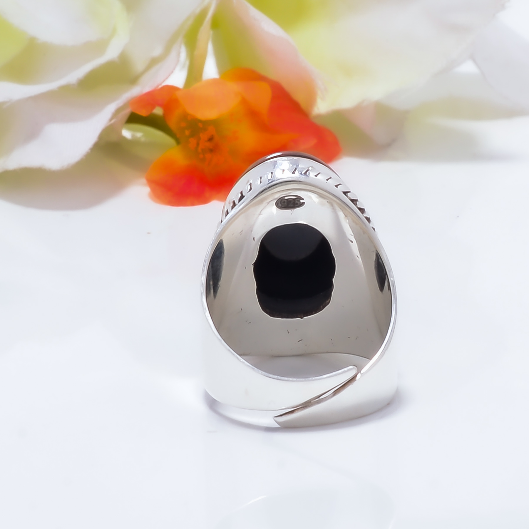 Black Onyx - Brazil Gemstone 925 Sterling Silver Ring