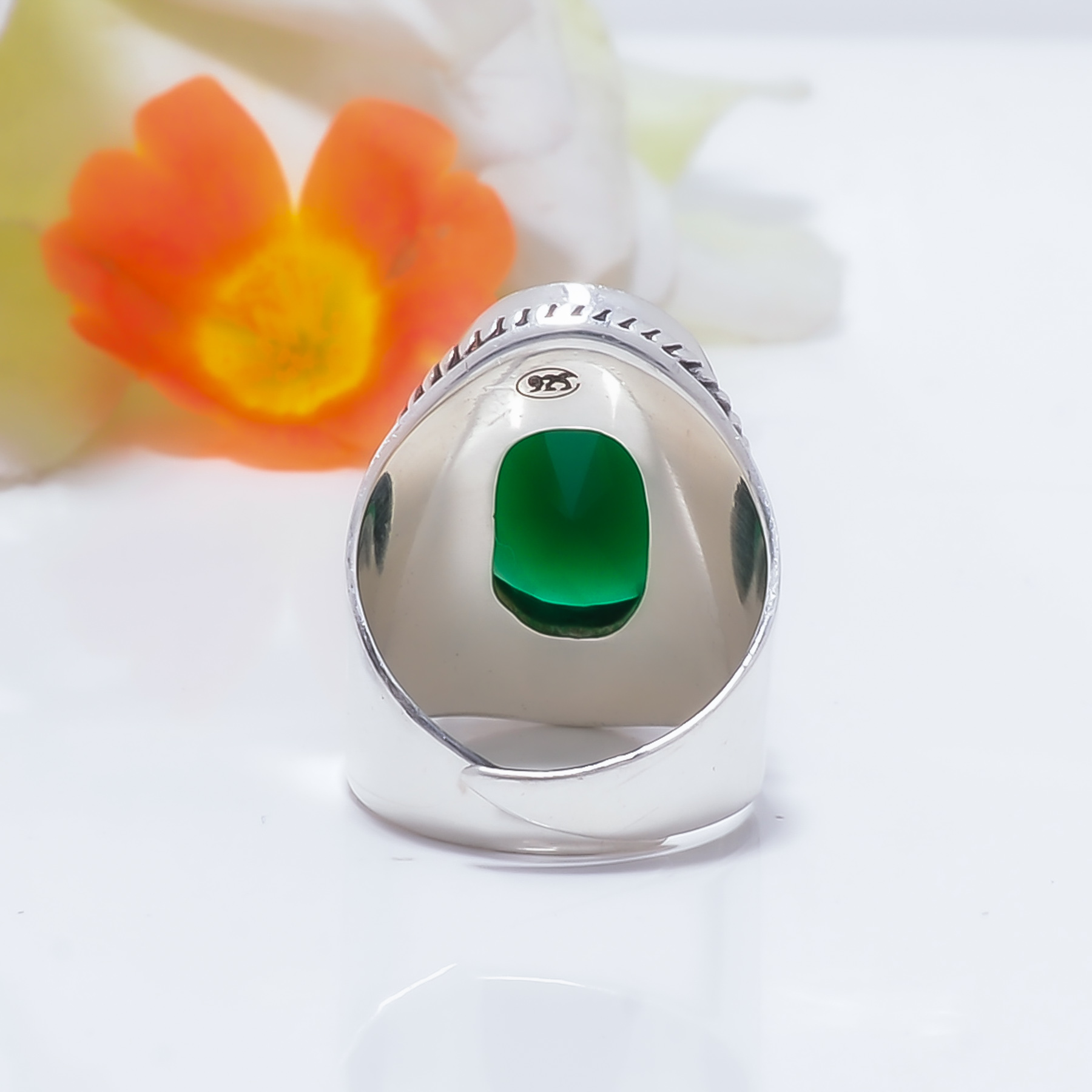 Emerald Simulated Gemstone 925 Sterling Silver Ring