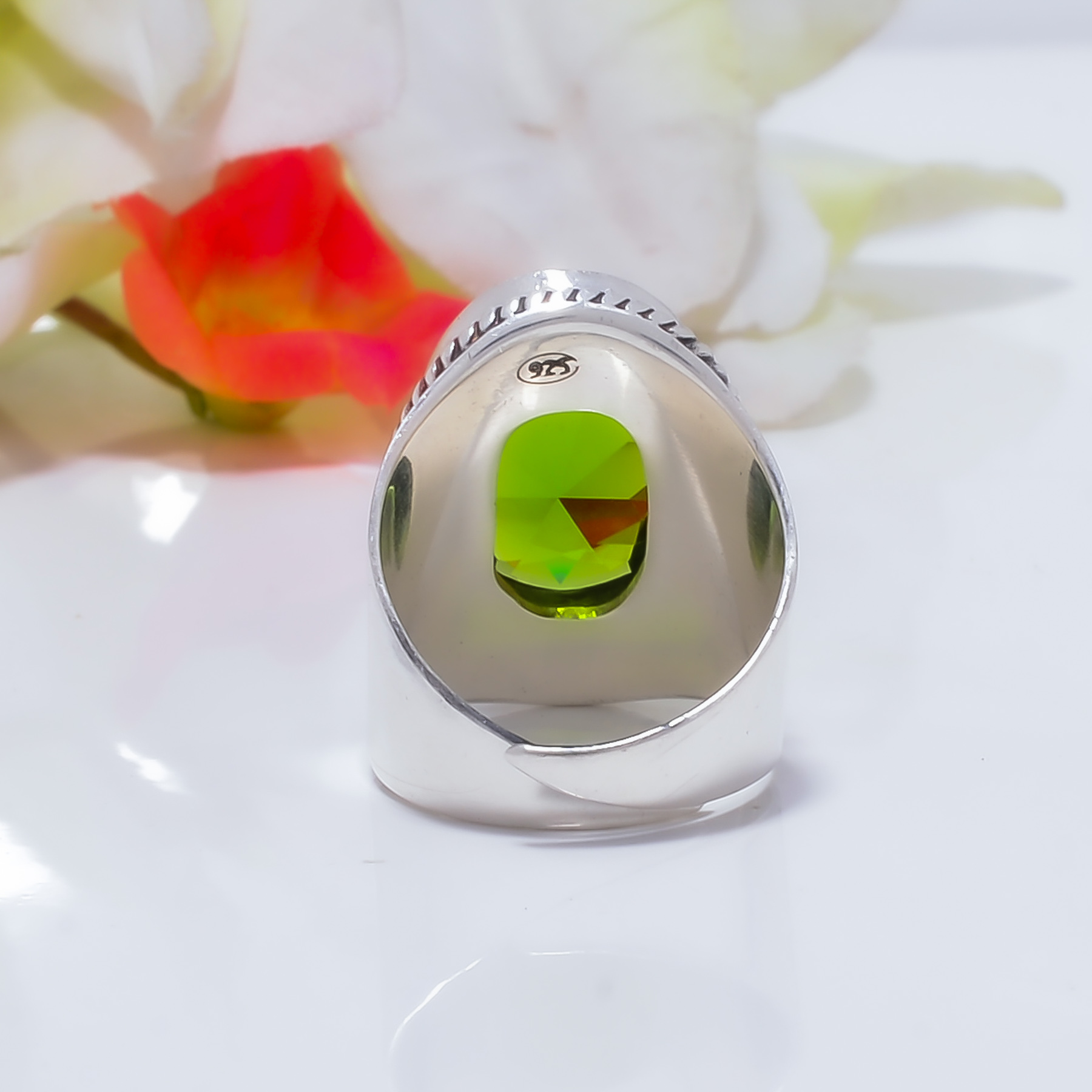 Peridot - Simulated Gemstone 925 Sterling Silver Ring