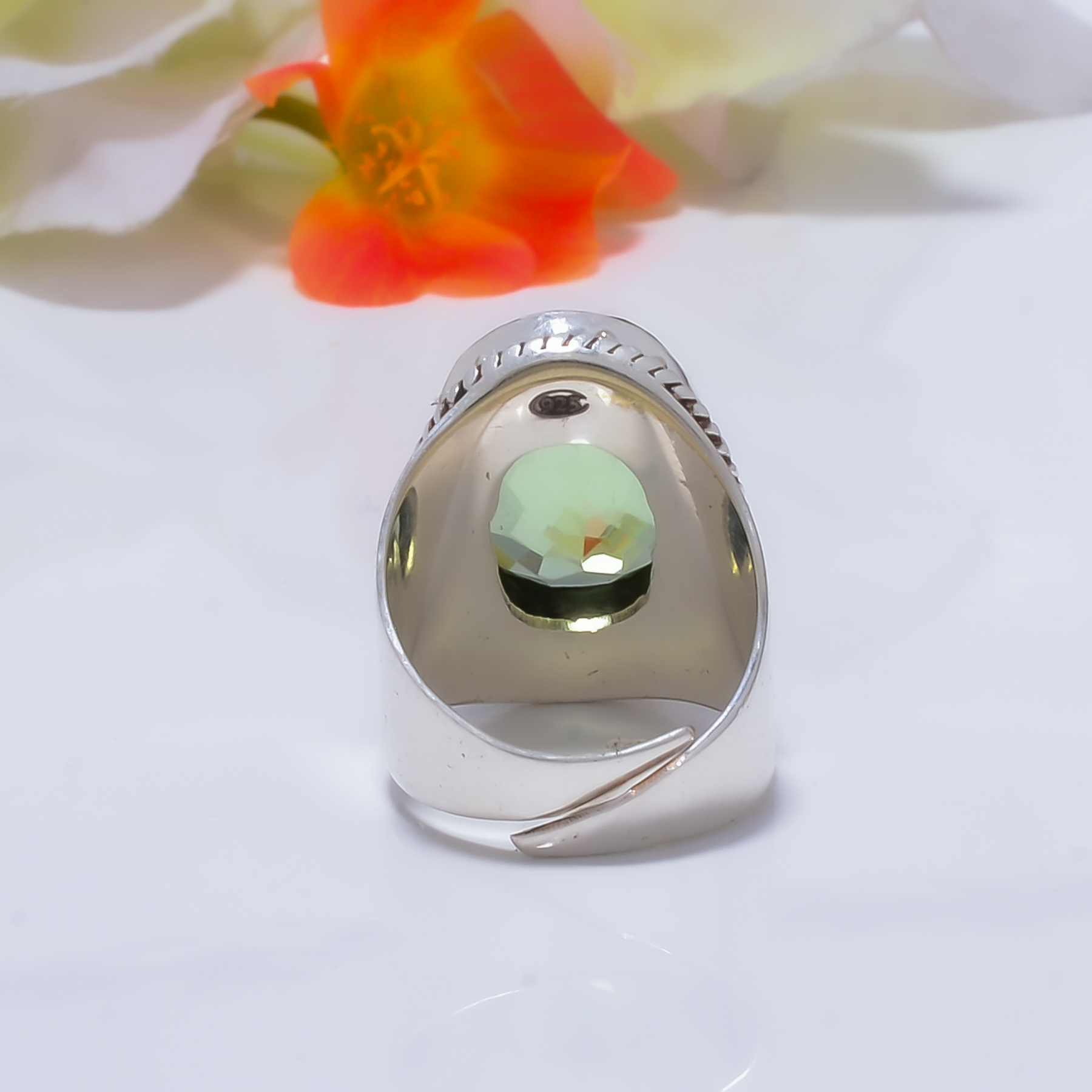 Green Amethyst - Simulated Gemstone 925 Sterling Silver Ring