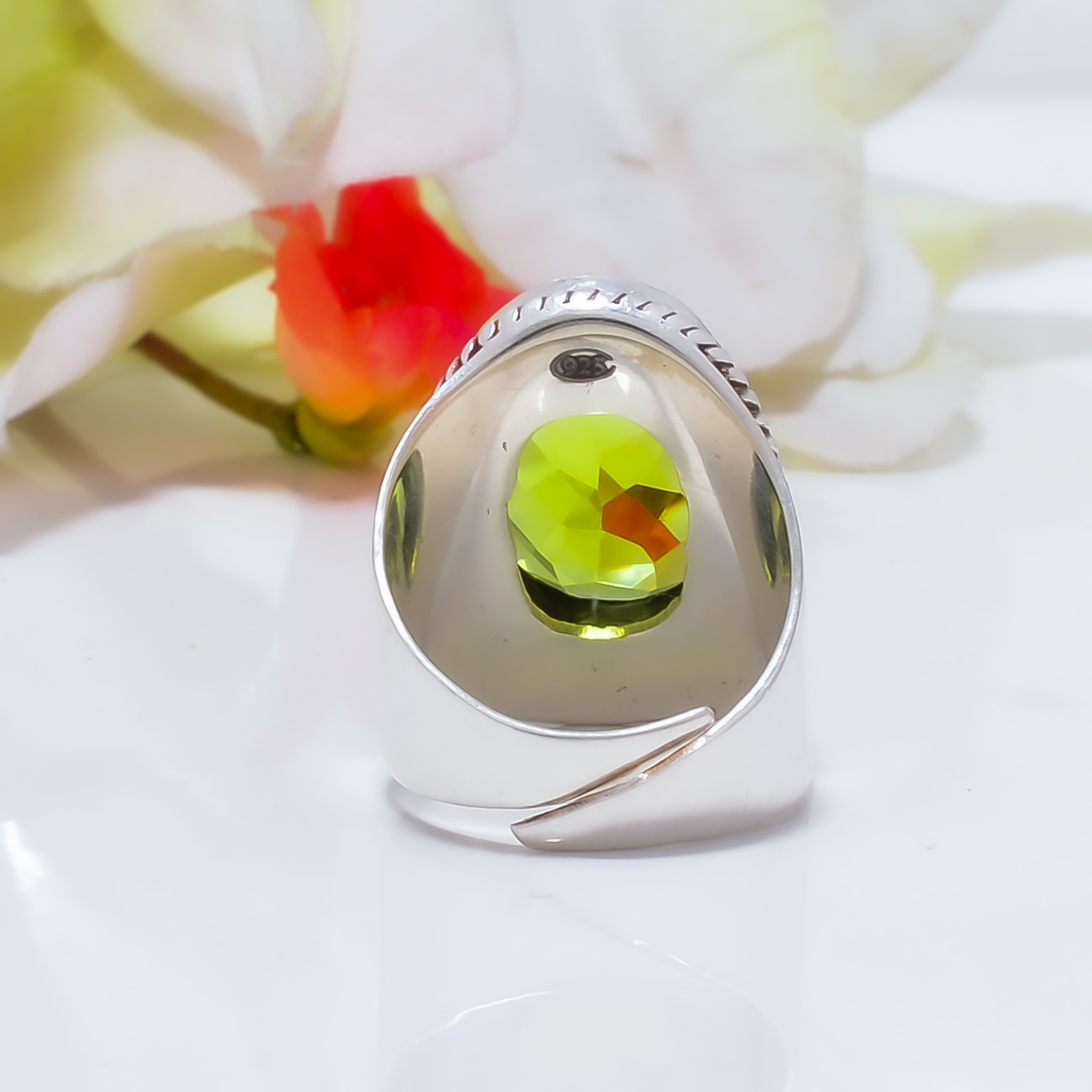 Peridot - Simulated Gemstone 925 Sterling Silver Ring