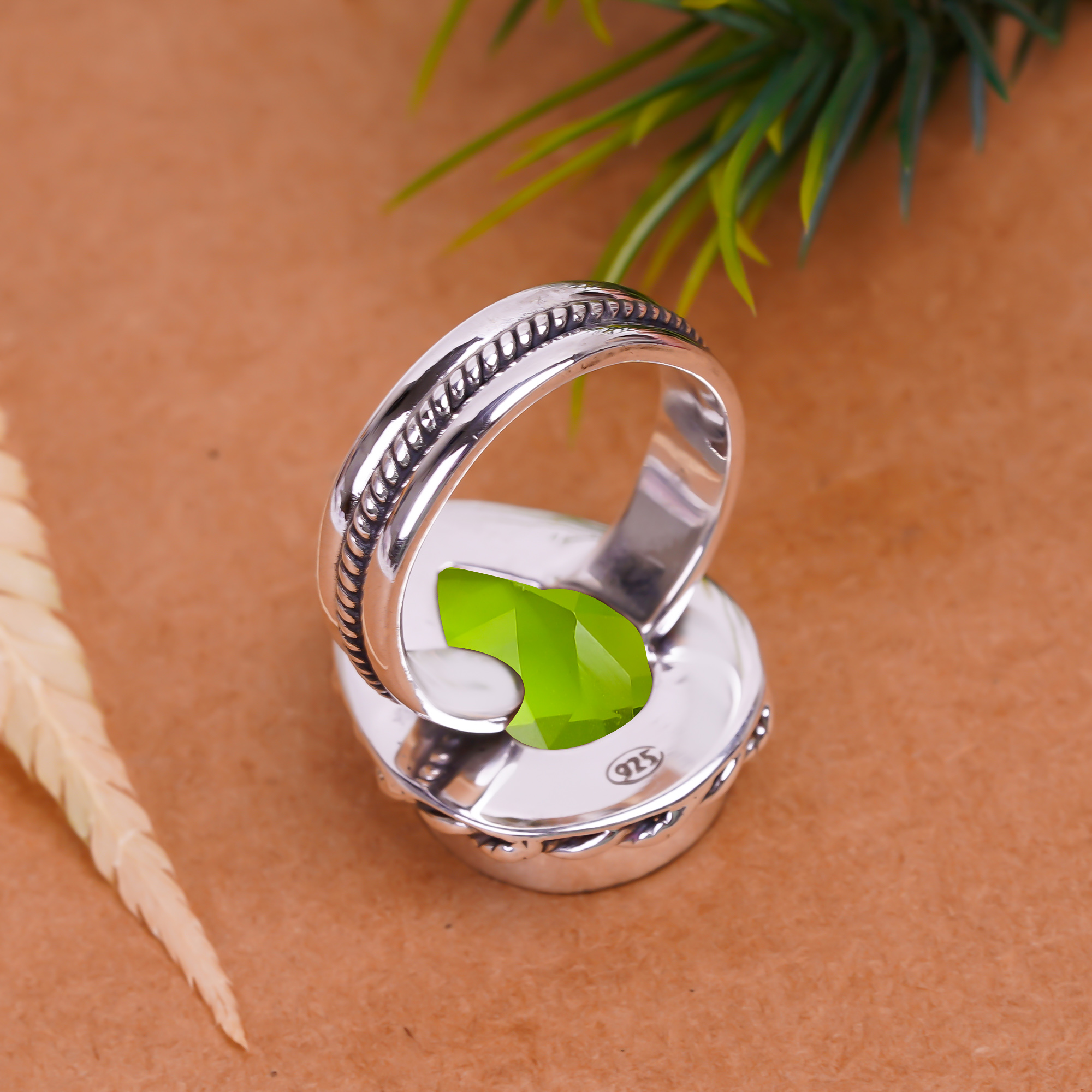 Peridot - Simulated Gemstone 925 Sterling Silver Ring
