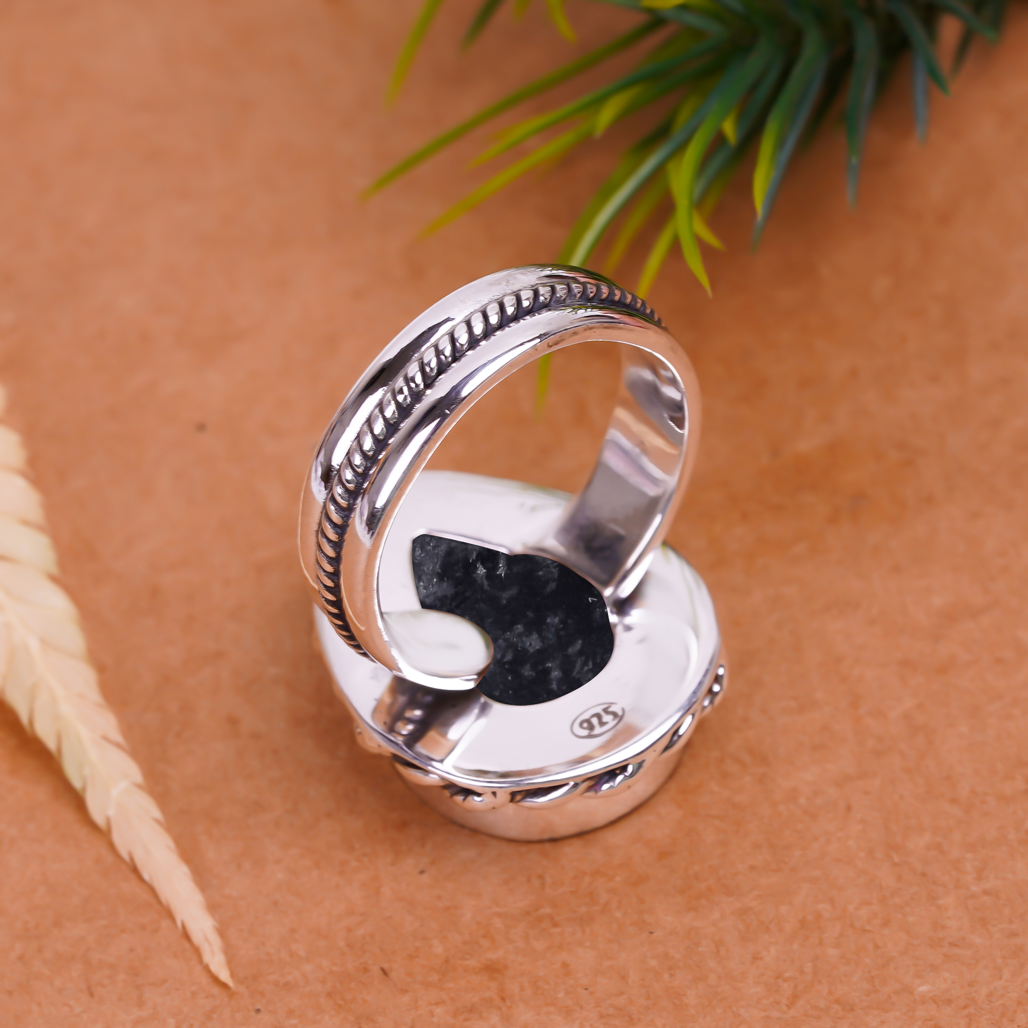 Black Onyx - Brazil Gemstone 925 Sterling Silver Ring