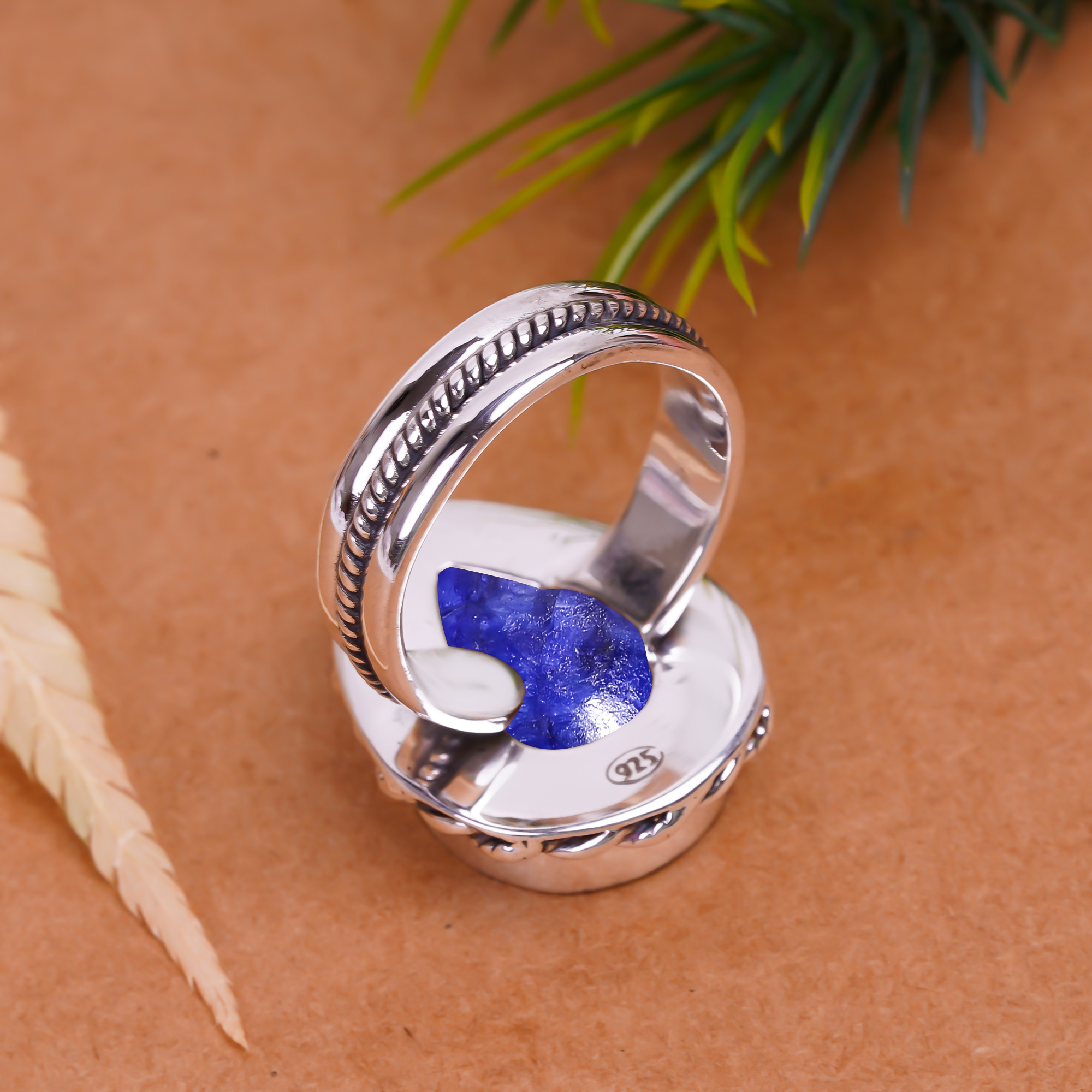 Blue Sapphire - Dyed Quartz Gemstone 925 Sterling Silver Ring