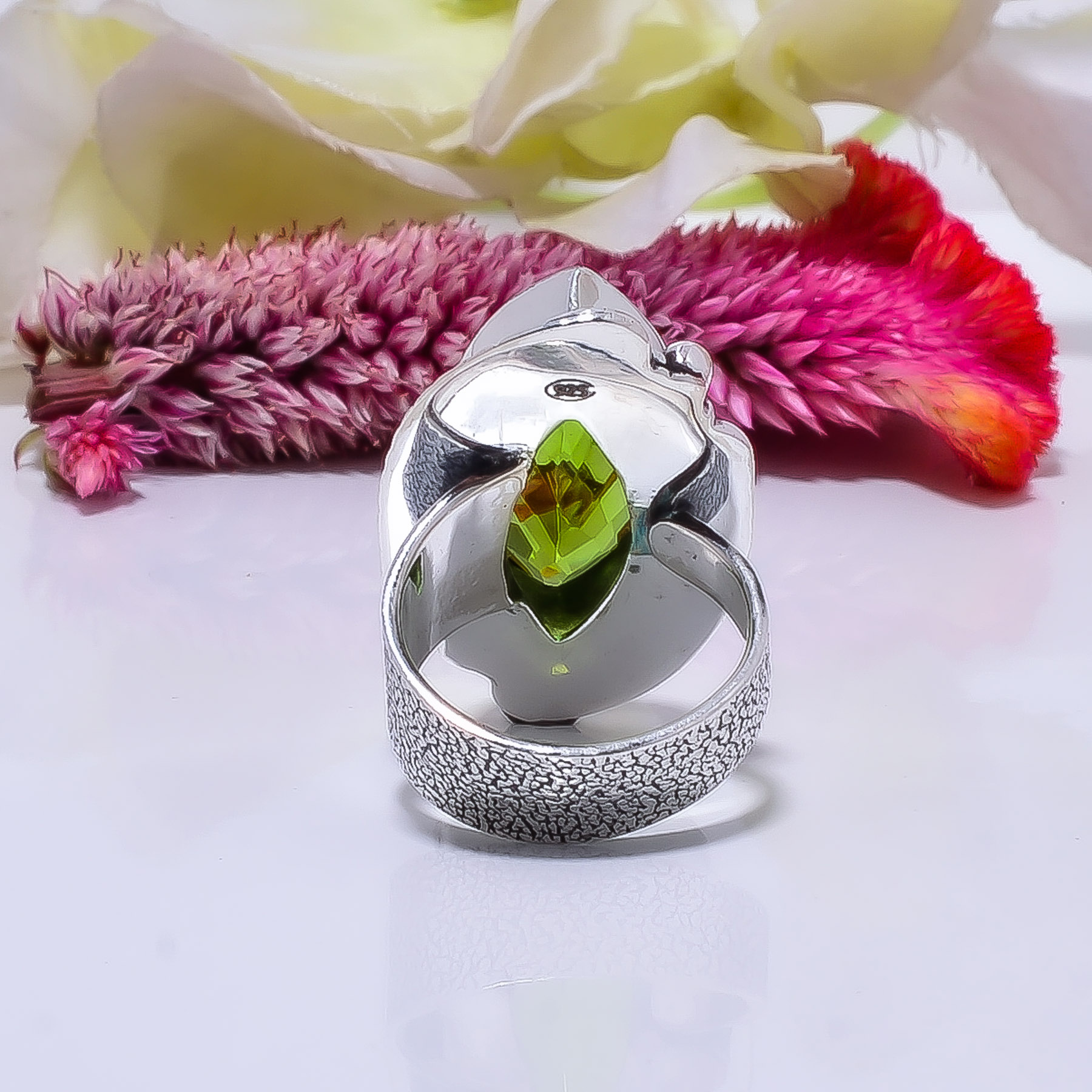 Peridot - Simulated Gemstone 925 Sterling Silver Ring