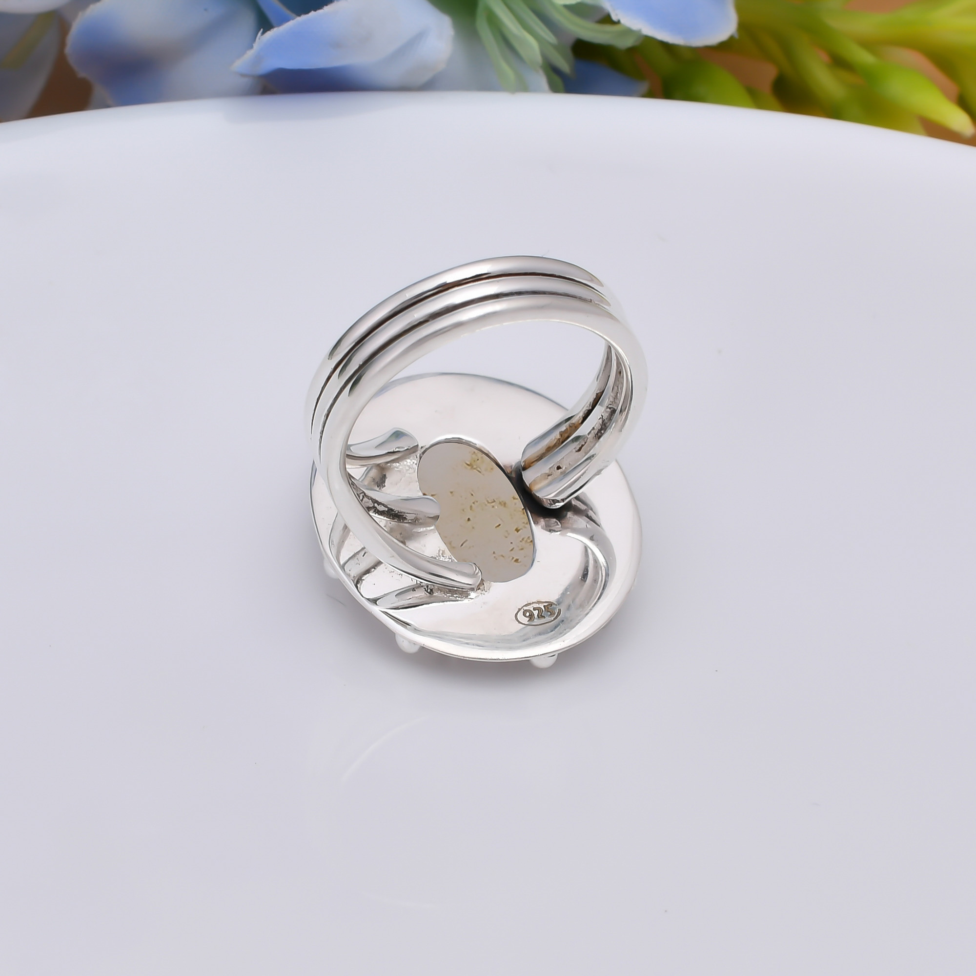 Snow White Titanium Agate Drusy 925 Sterling Silver Ring