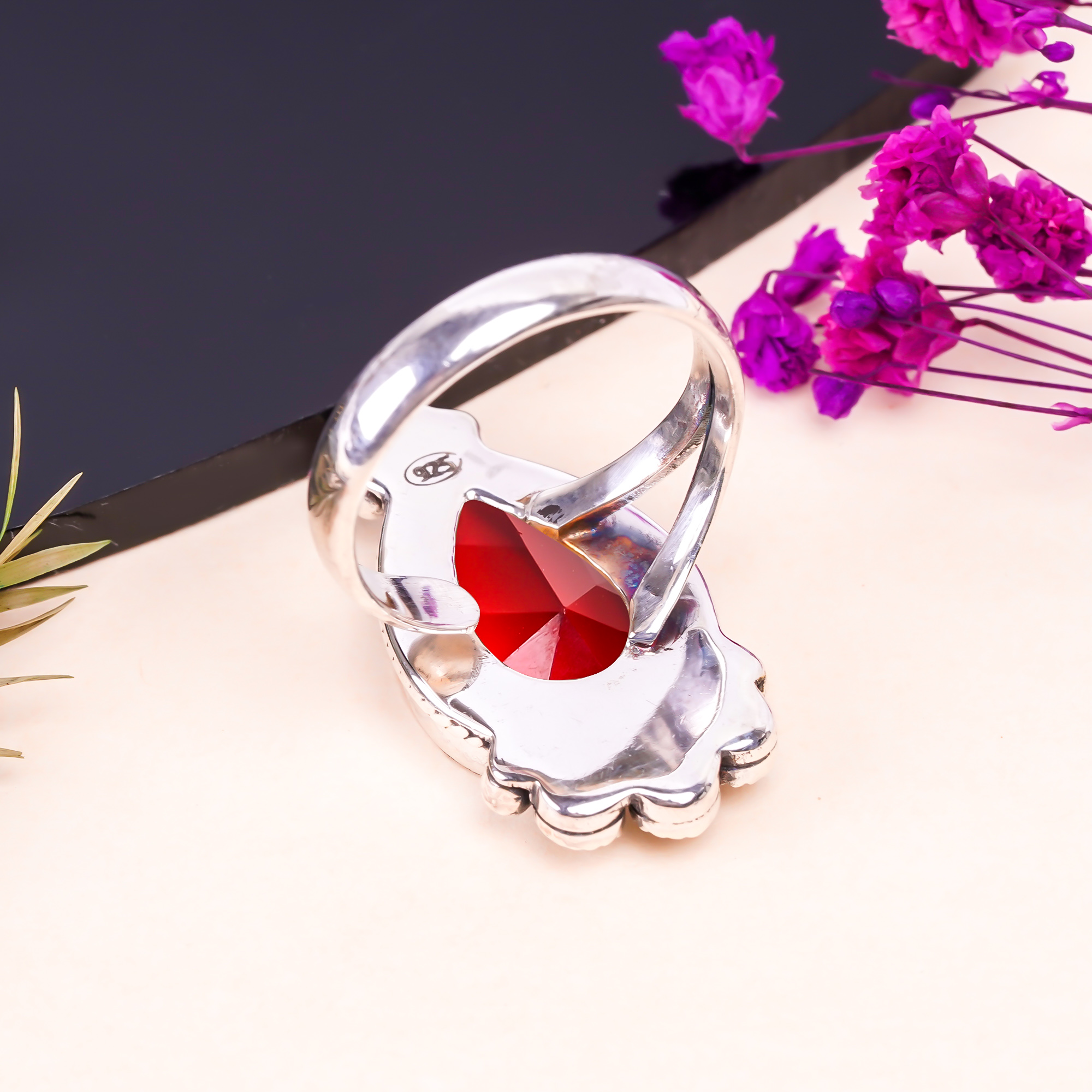 Red Garnet - Simulated Gemstone 925 Sterling Silver Ring