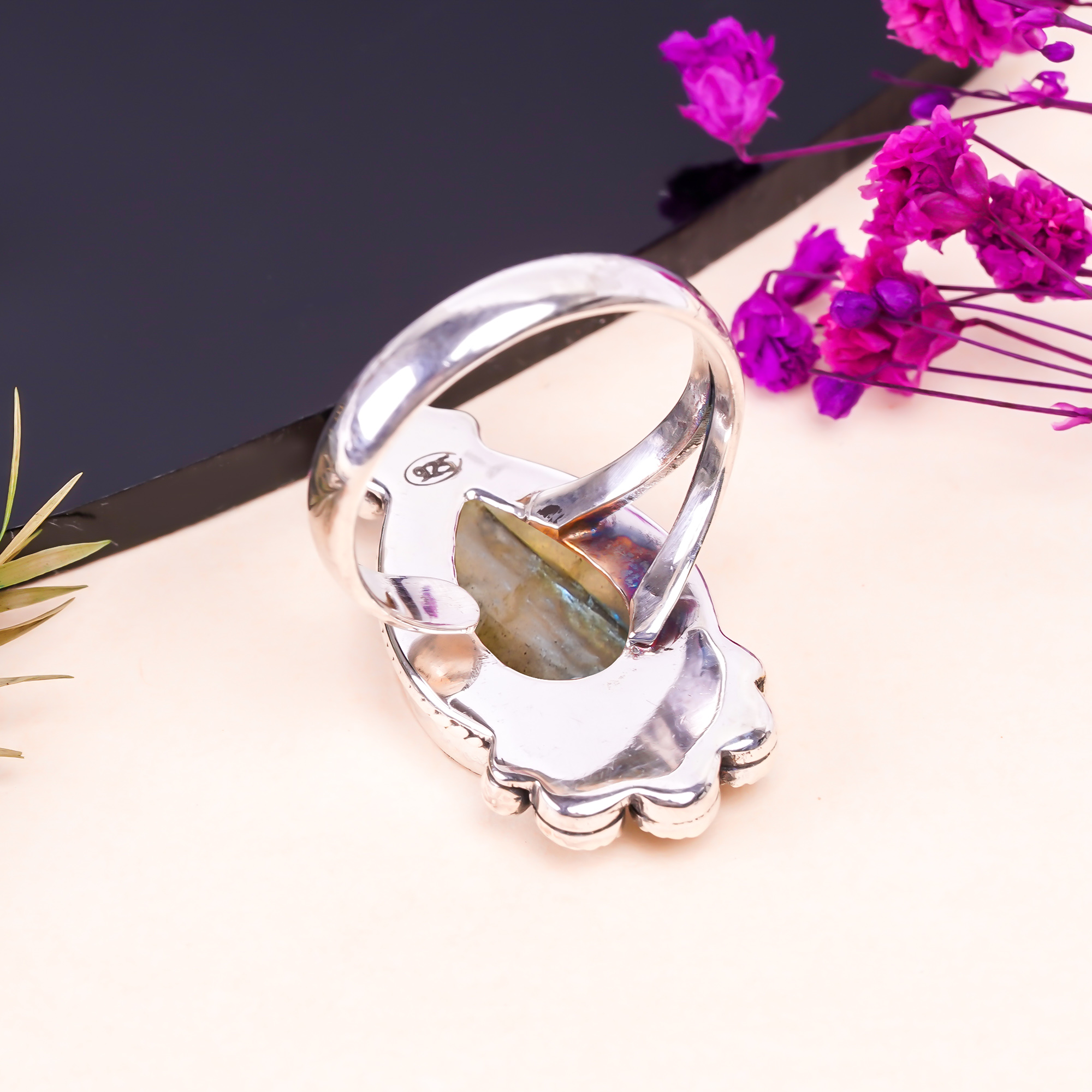 Labradorite - Madagascar Gemstone 925 Sterling Silver Ring