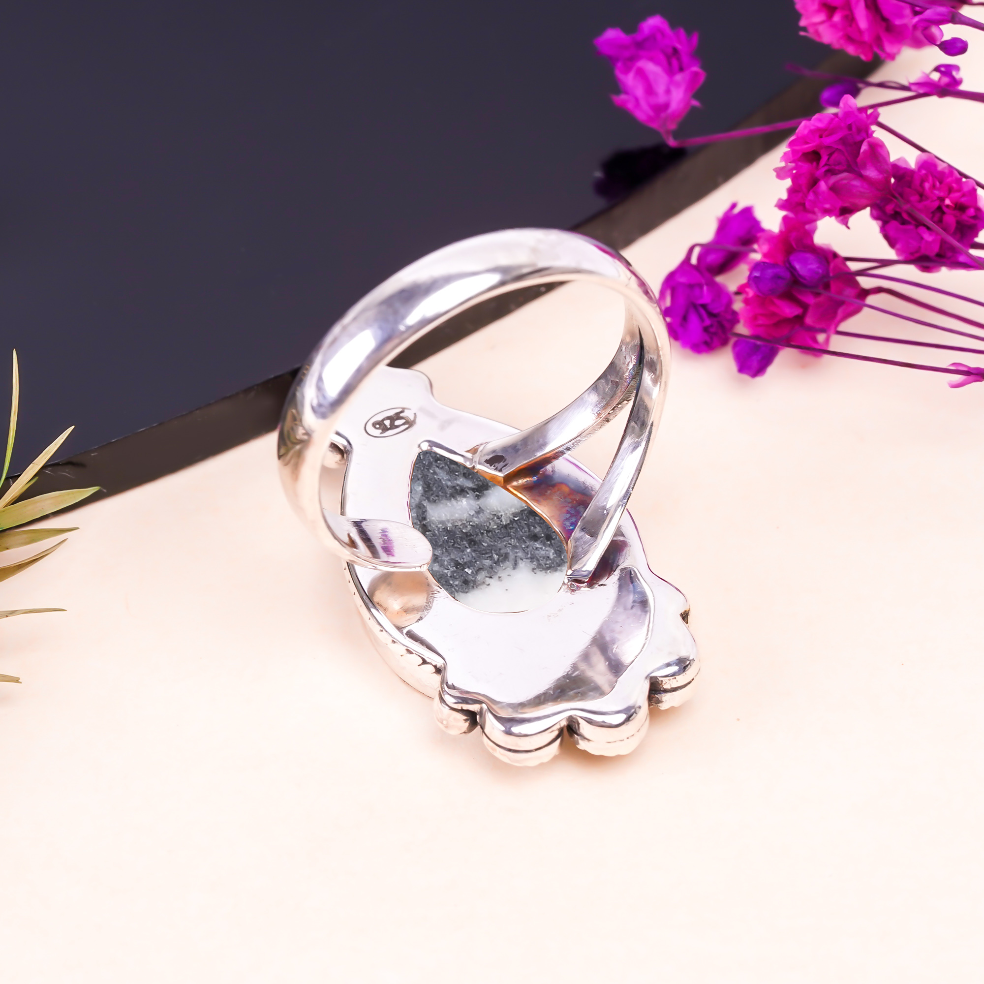 White Buffalo Turquoise - Nevada Gemstone 925 Sterling Silver Ring