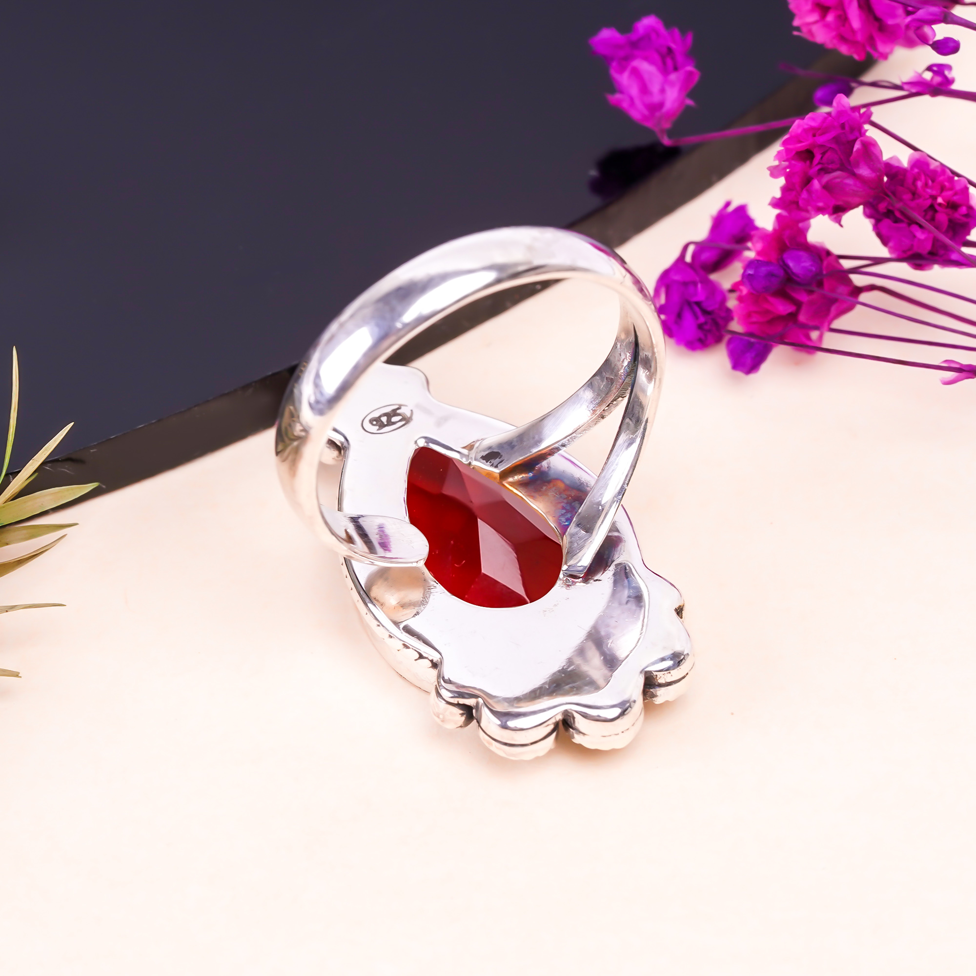 Red Garnet - Simulated Gemstone 925 Sterling Silver Ring
