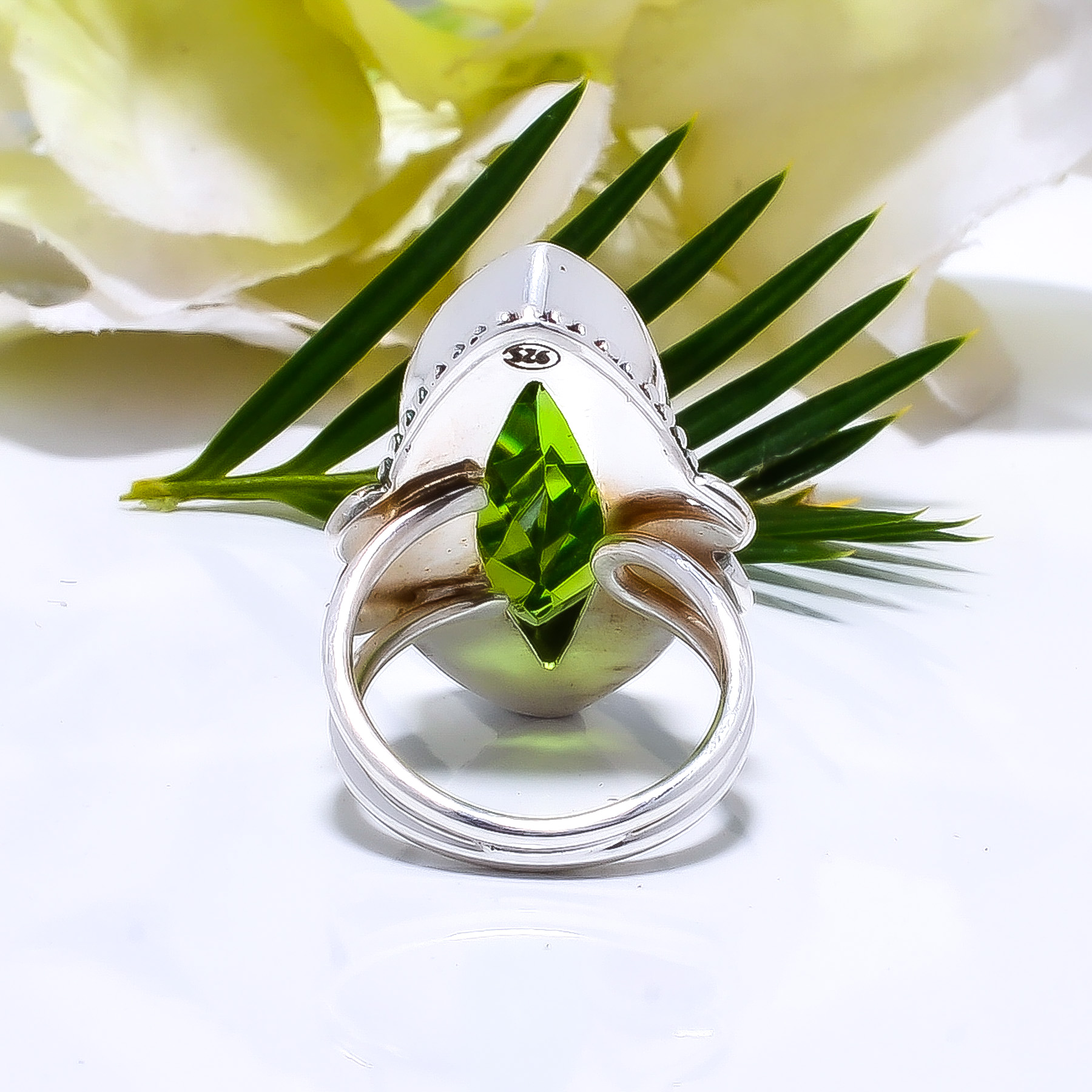 Peridot - Simulated Gemstone 925 Sterling Silver Ring