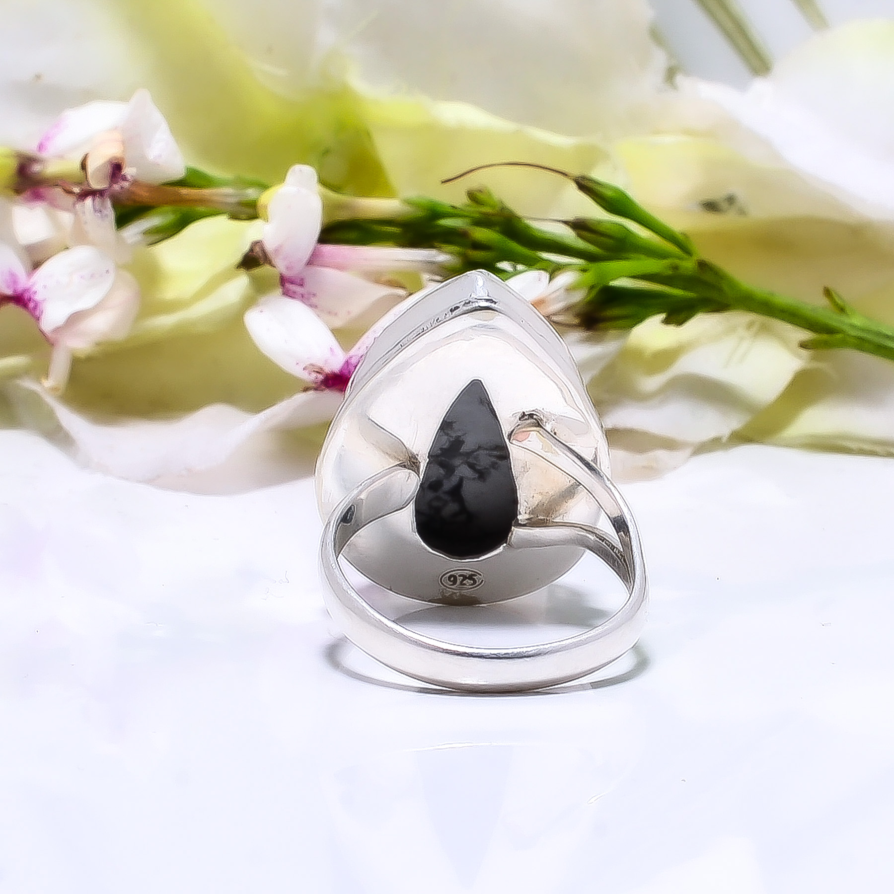 Natural White Howlite - United States 925 Sterling Silver Ring