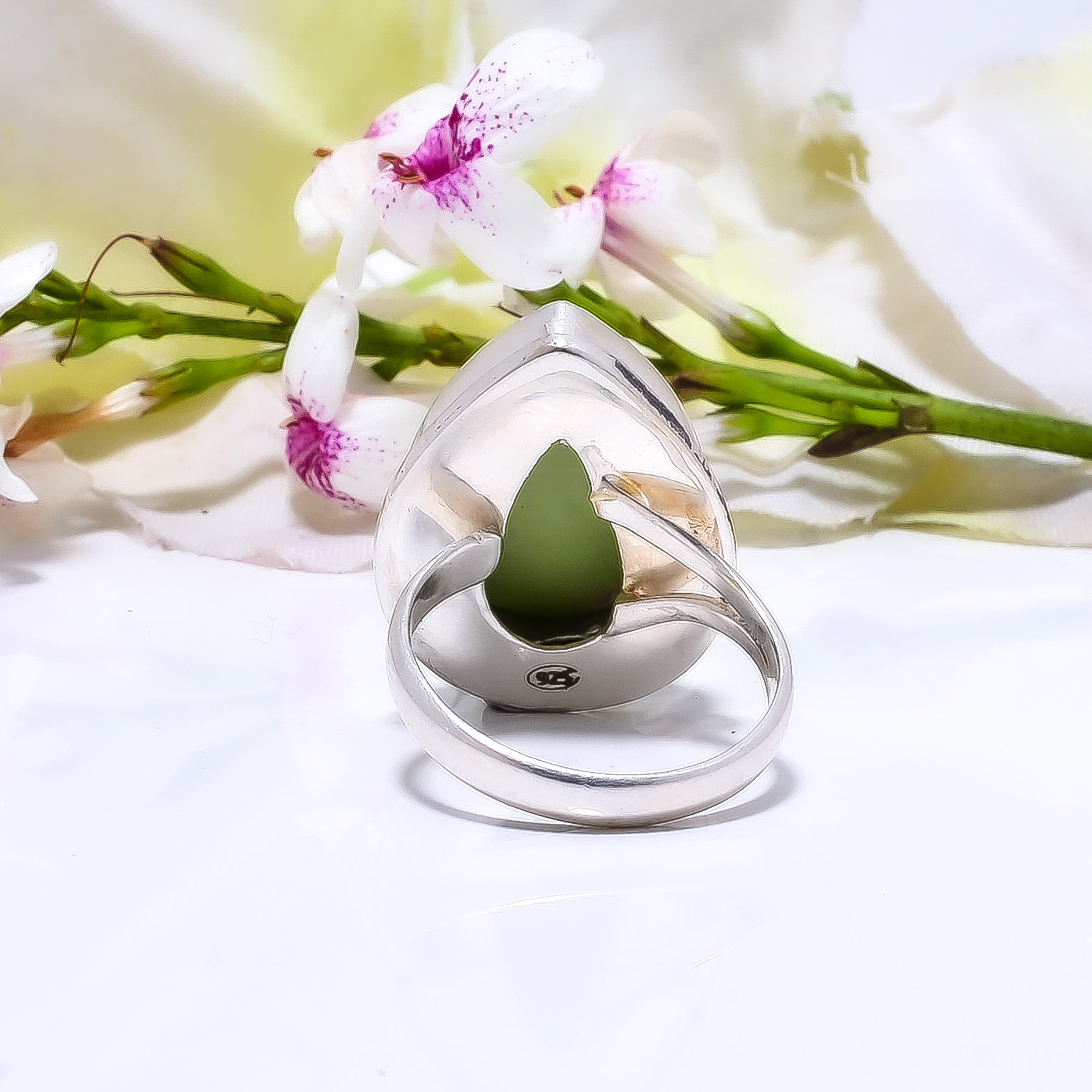 Lemon Chrysoprase - Australia 925 Sterling Silver Ring