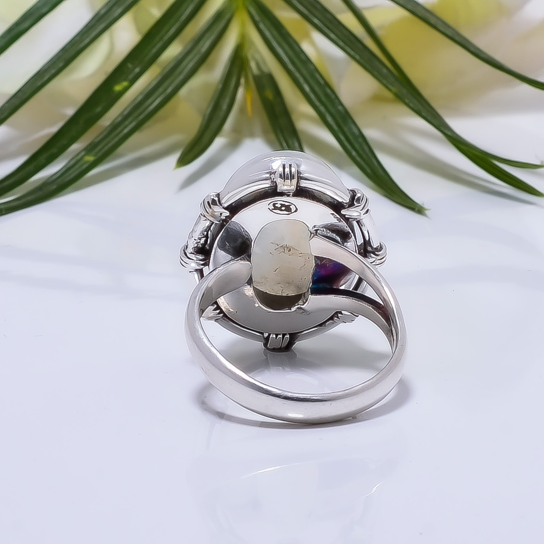 Rainbow Moonstone - India Gemstone 925 Sterling Silver Ring