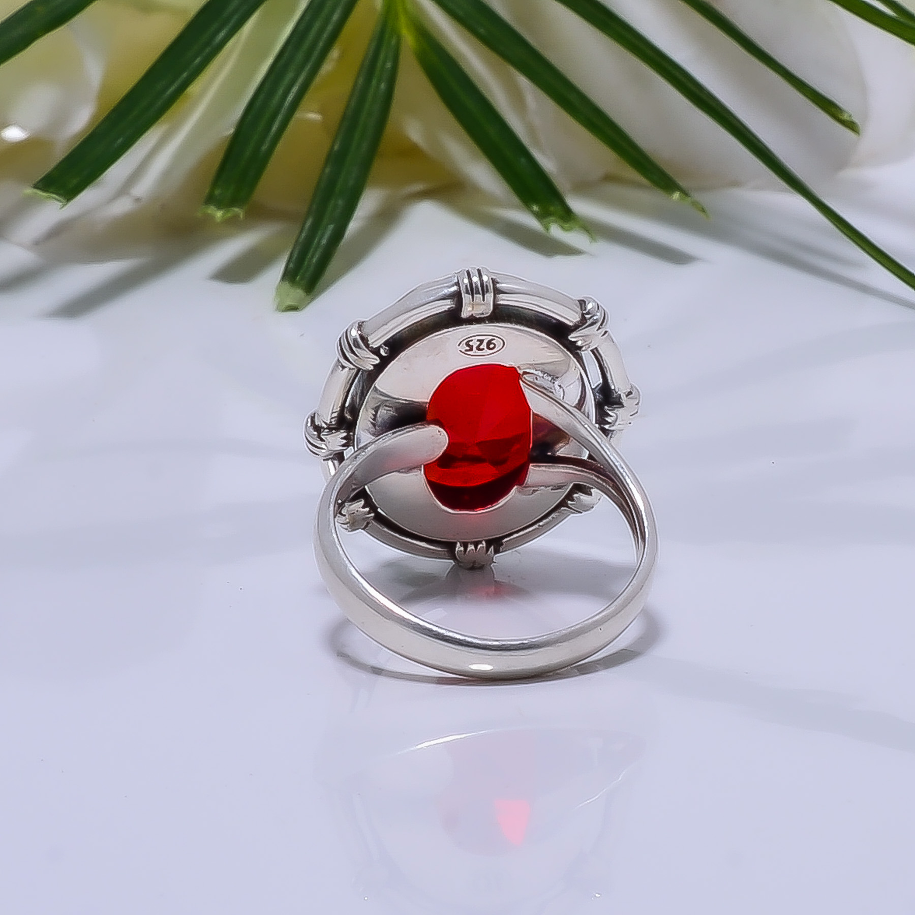Red Garnet - Simulated Gemstone 925 Sterling Silver Ring