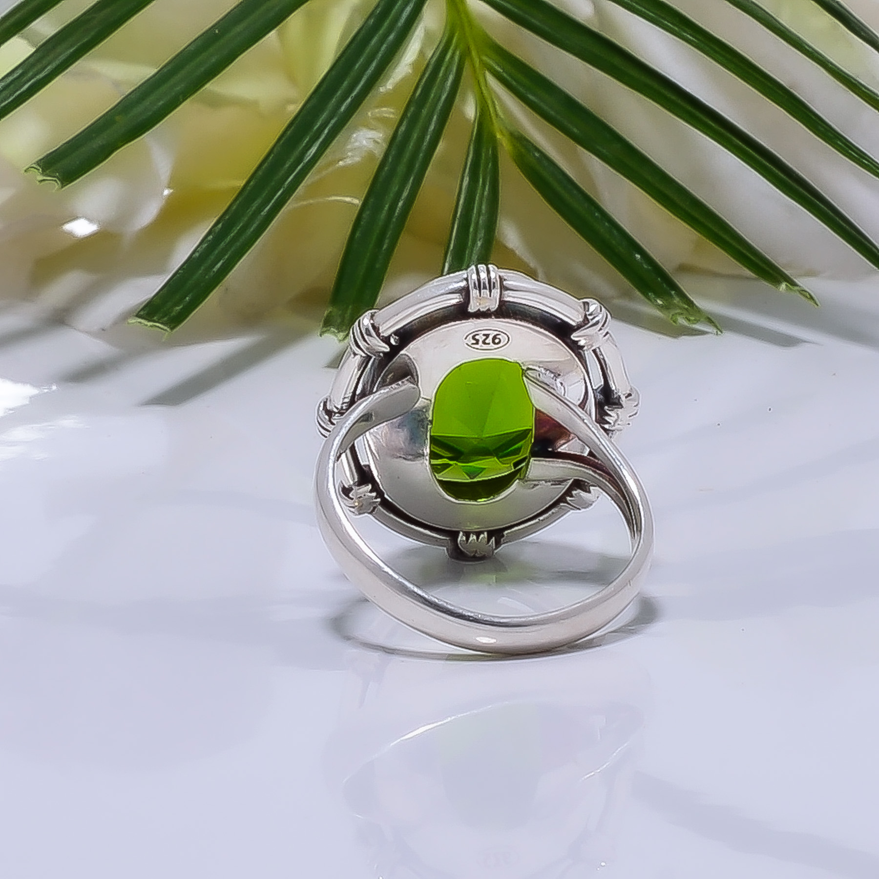 Peridot - Simulated Gemstone 925 Sterling Silver Ring