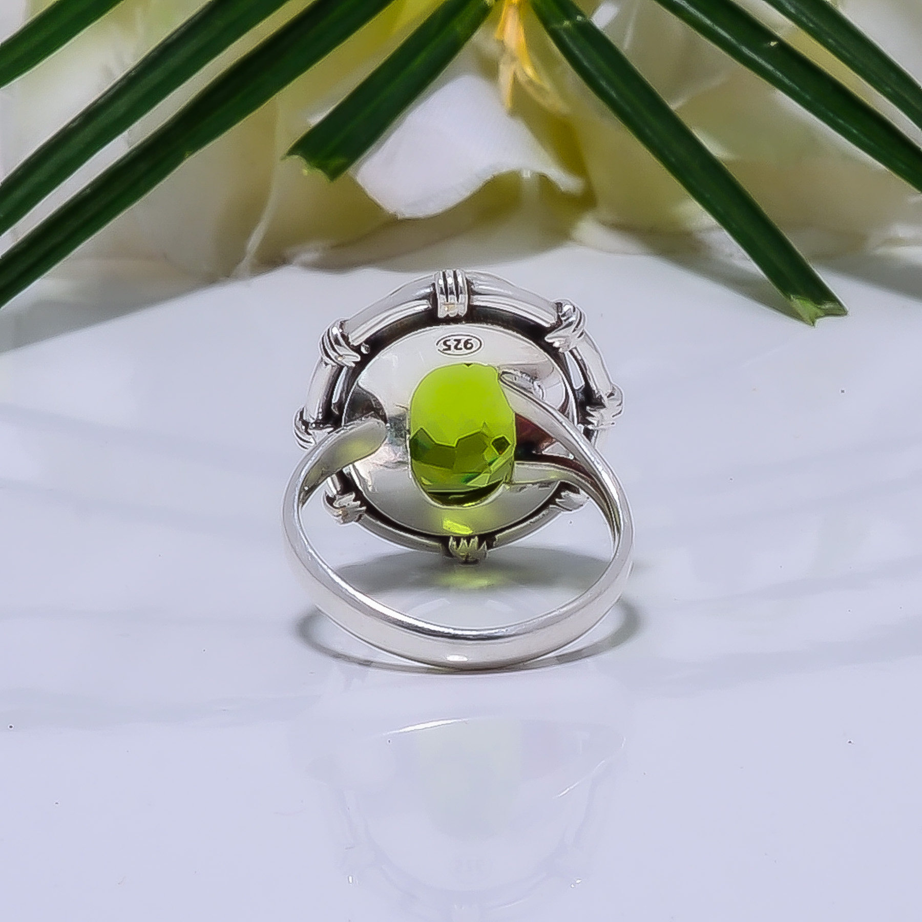 Peridot - Simulated Gemstone 925 Sterling Silver Ring