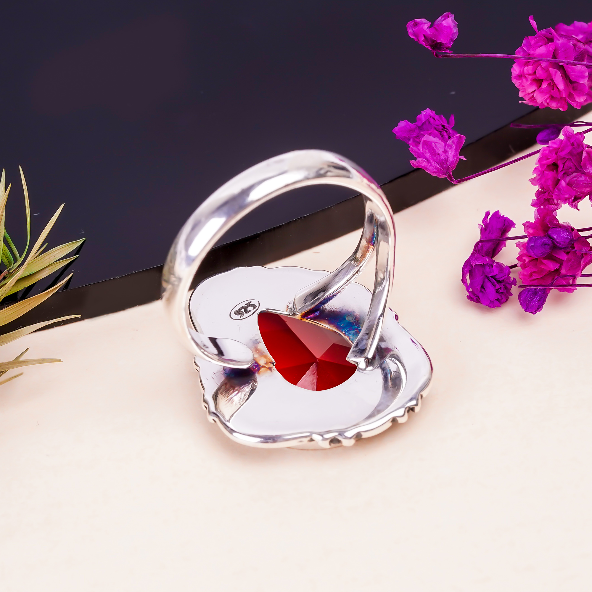 Red Garnet - Simulated Gemstone 925 Sterling Silver Ring