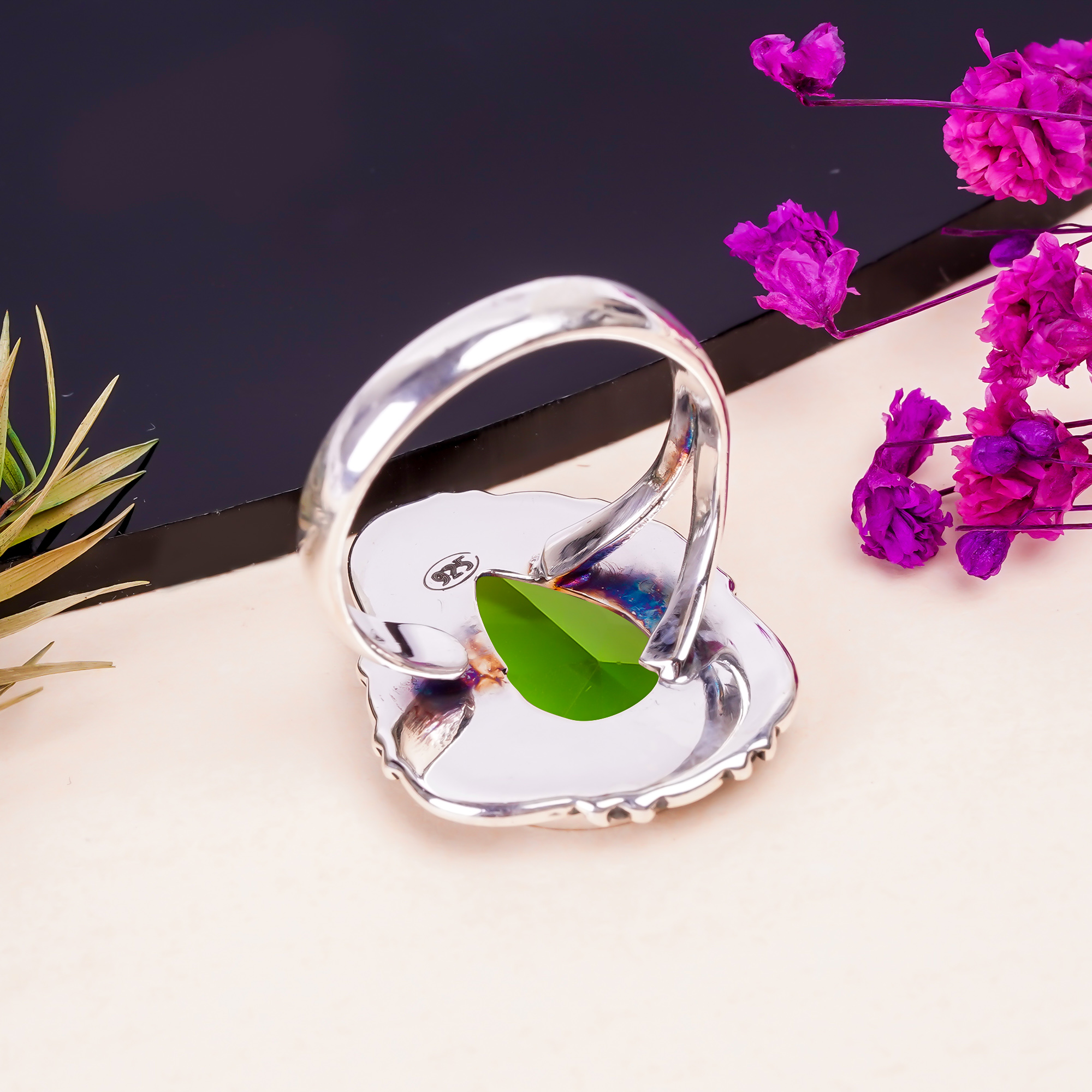 Peridot - Simulated Gemstone 925 Sterling Silver Ring