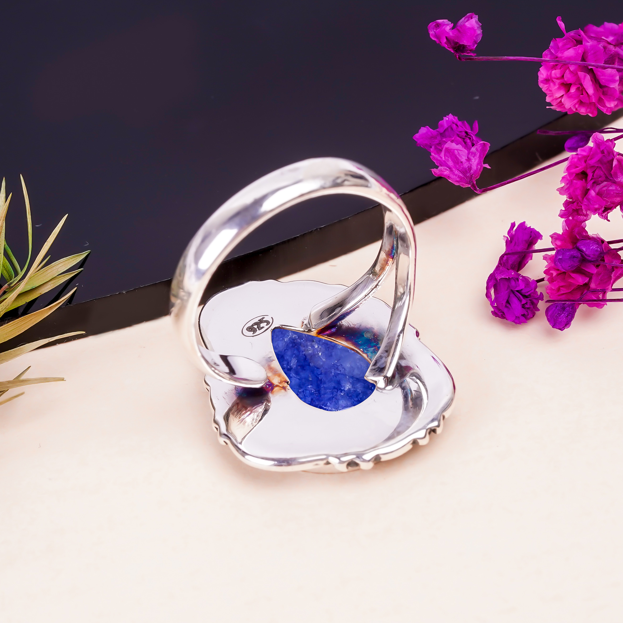 Blue Sapphire - Dyed Quartz Gemstone 925 Sterling Silver Ring