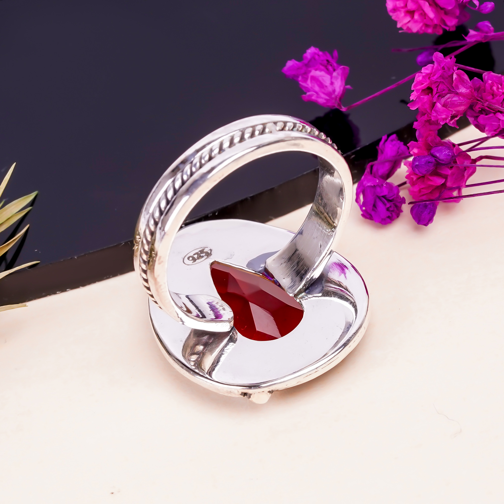 Red Garnet - Simulated Gemstone 925 Sterling Silver Ring