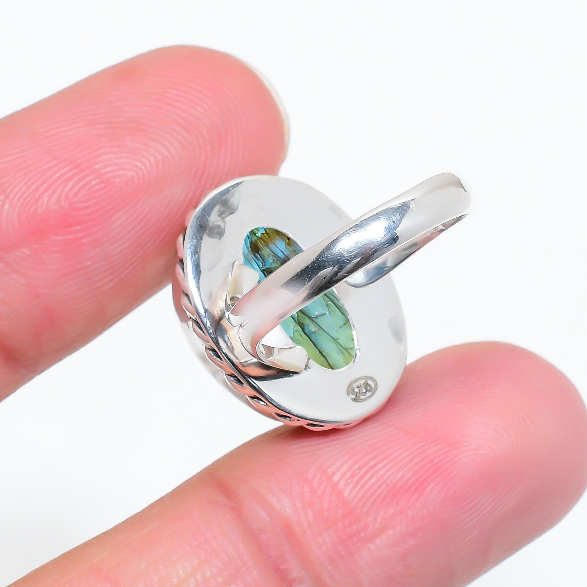 Labradorite - Madagascar 925 Sterling Silver Ring