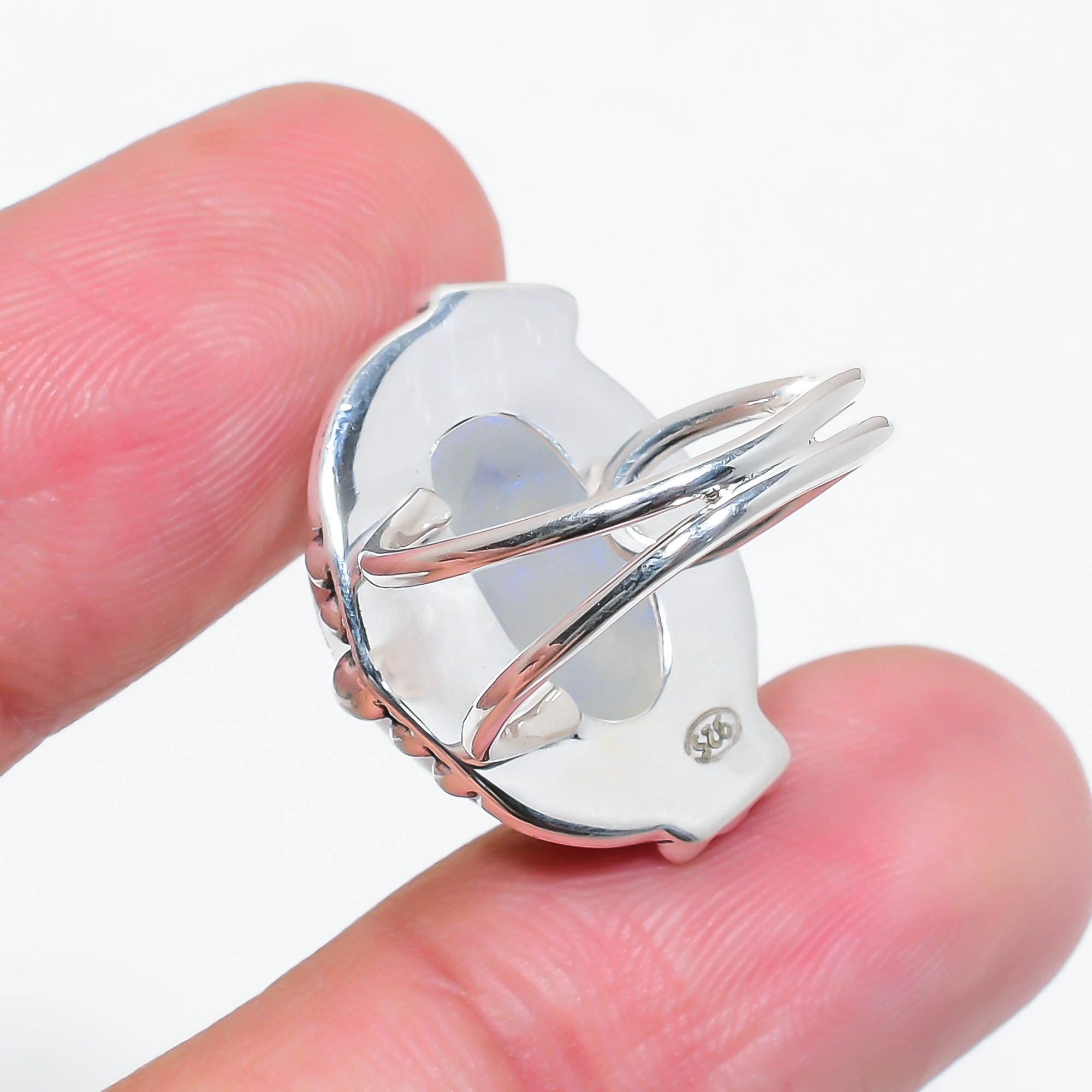 Rainbow Moonstone - India 925 Sterling Silver Ring