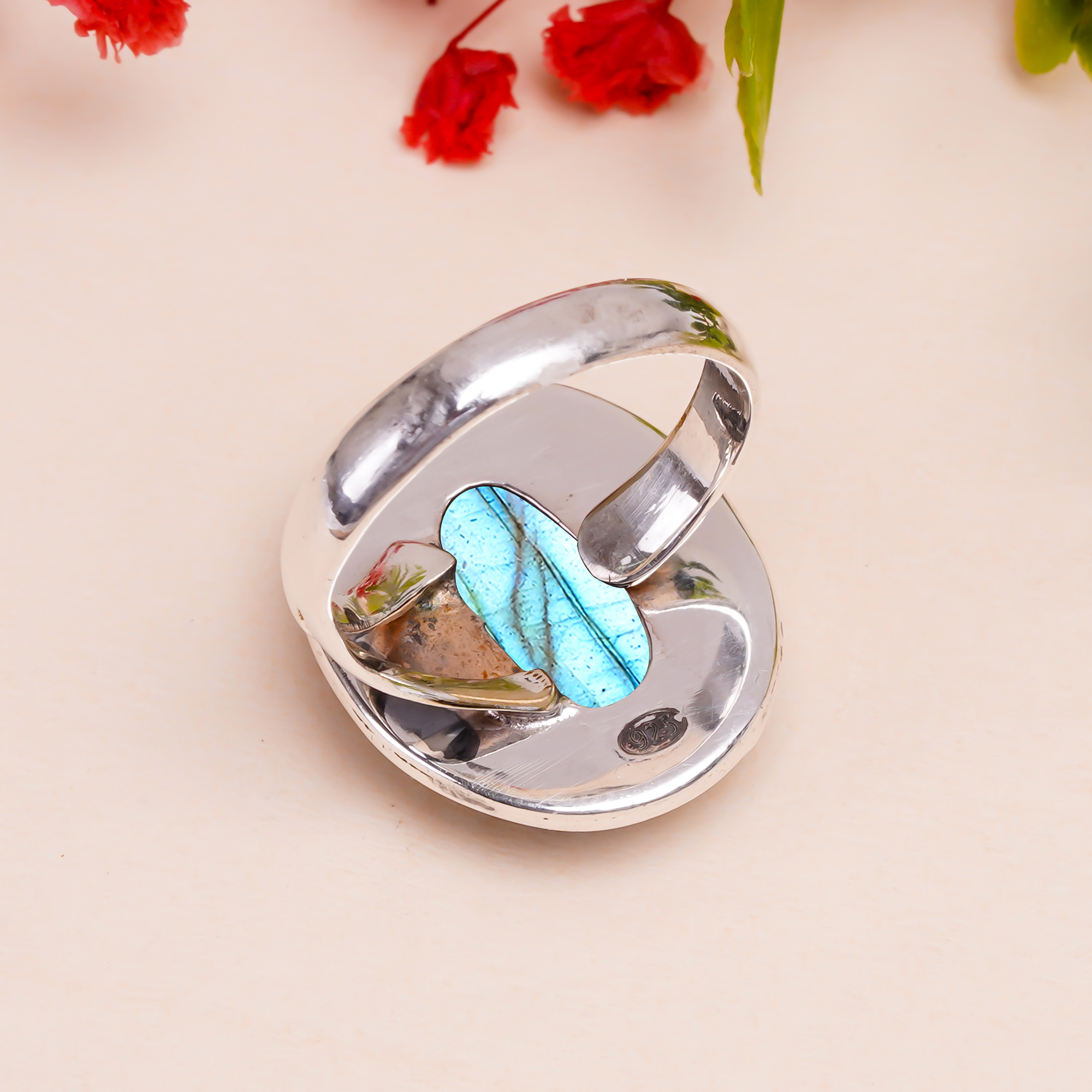 Labradorite - Madagascar Gemstone 925 Sterling Silver Ring
