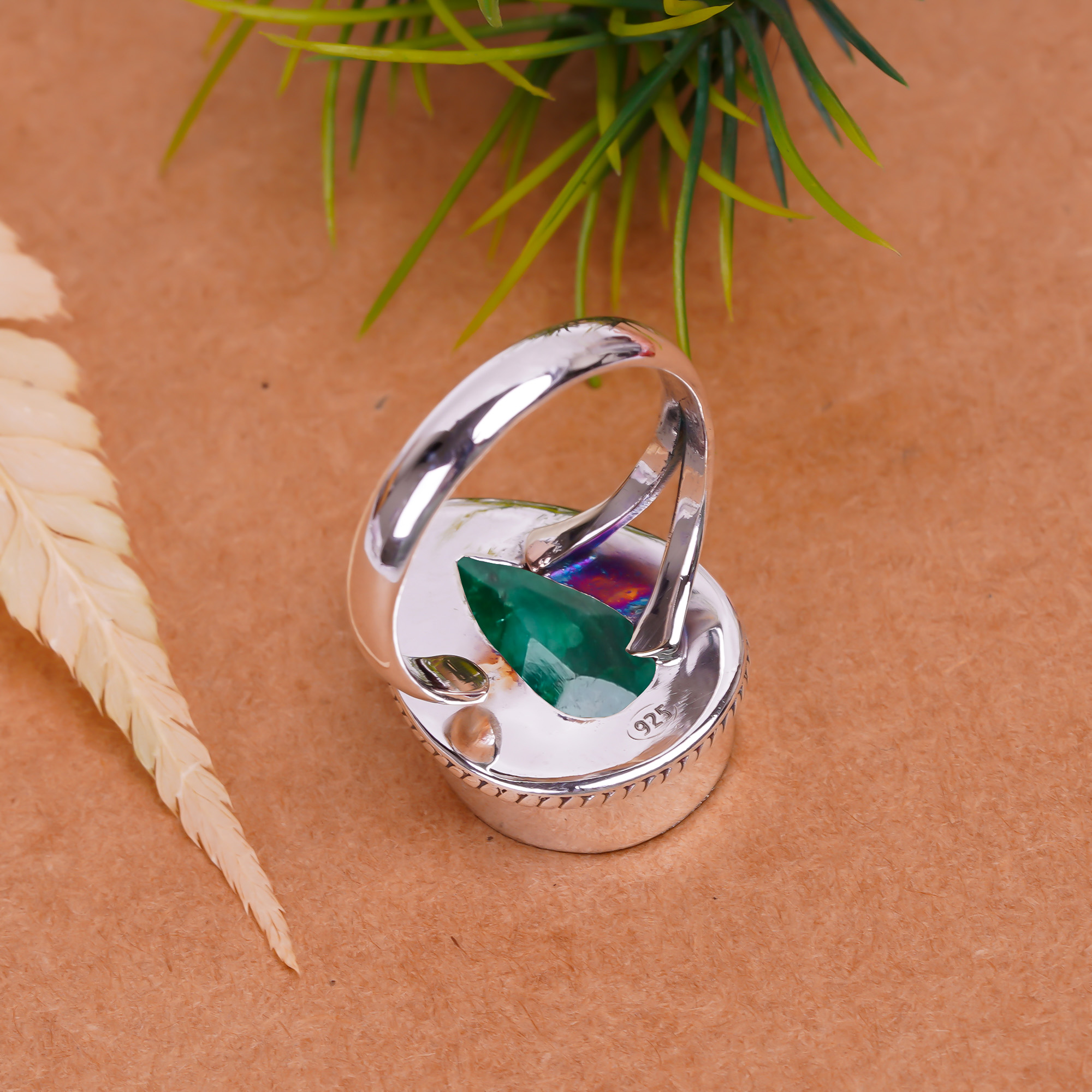 Emerlad - Dyed Quartz Gemstone 925 Sterling Silver Ring