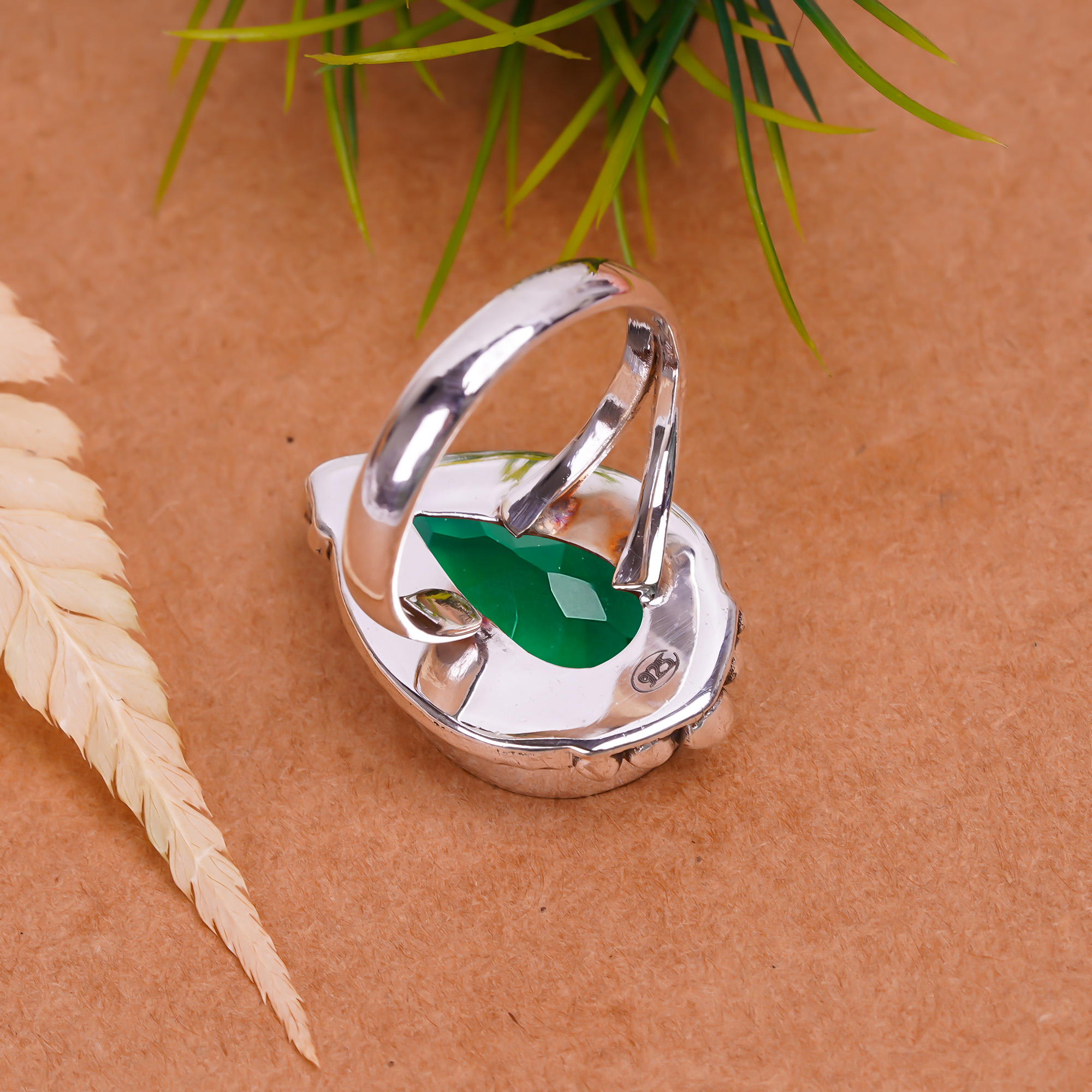 Chrome Diopside - Simulated Gemstone 925 Sterling Silver Ring