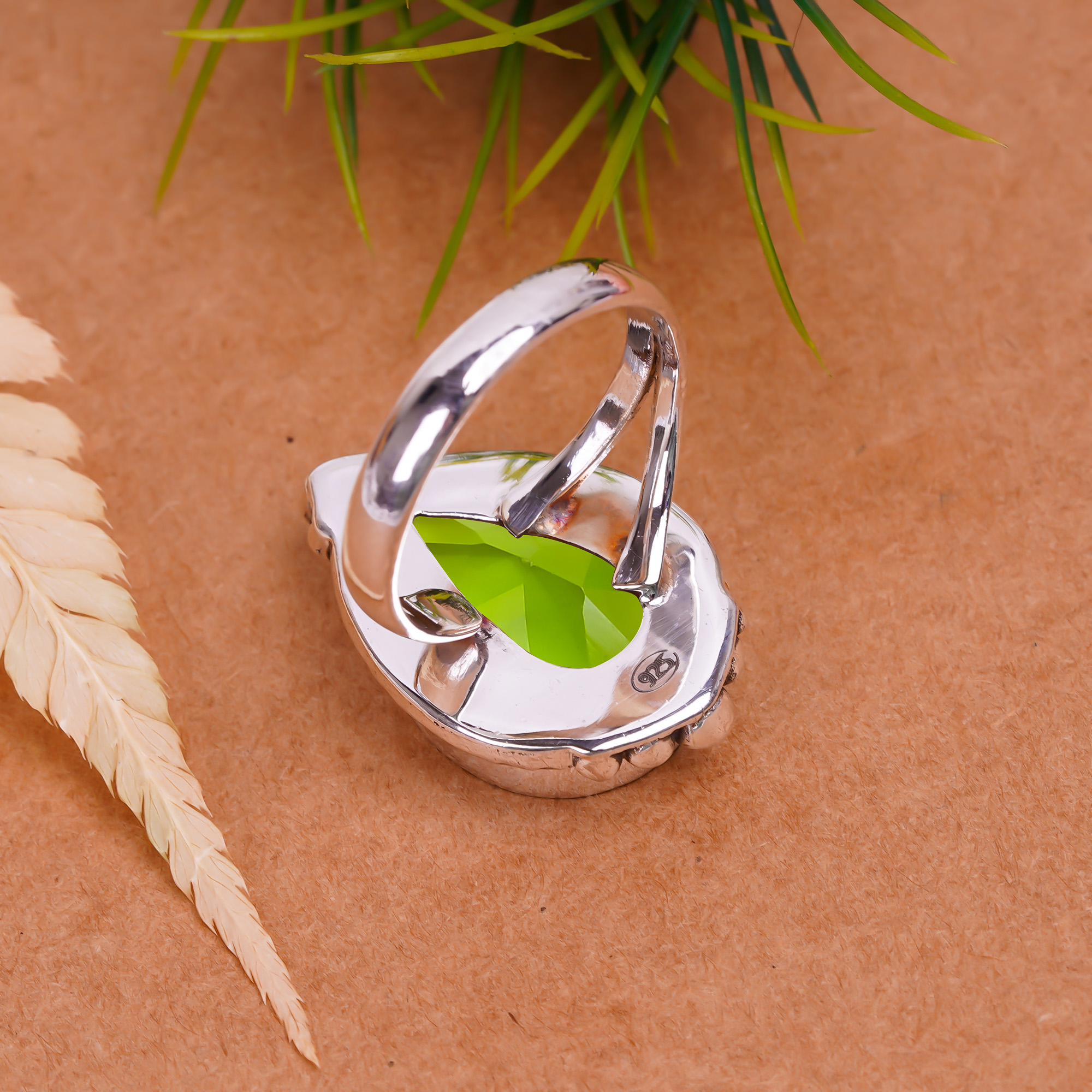 Peridot - Simulated Gemstone 925 Sterling Silver Ring
