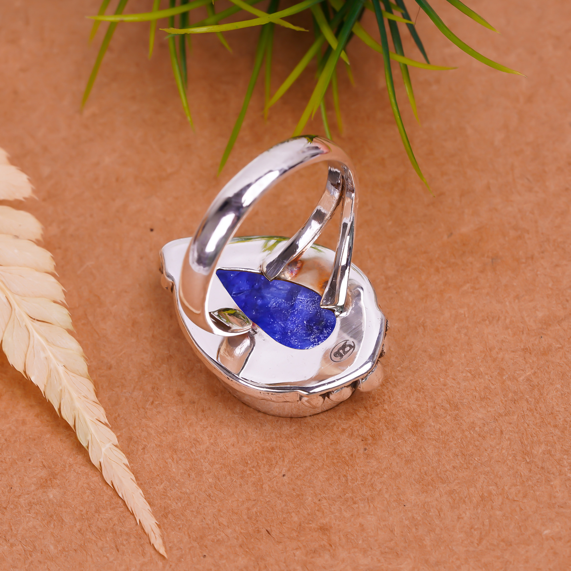 Blue Sapphire - Dyed Quartz Gemstone 925 Sterling Silver Ring
