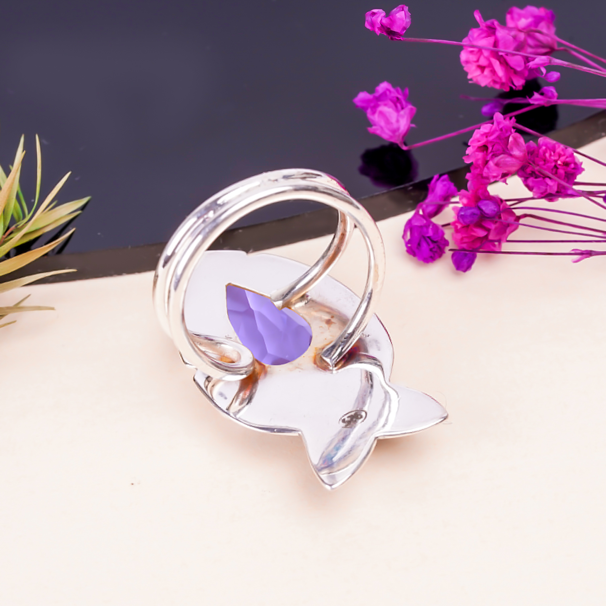 Colour Changing Alexandrite - Simulated Gemstone 925 Sterling Silver Ring