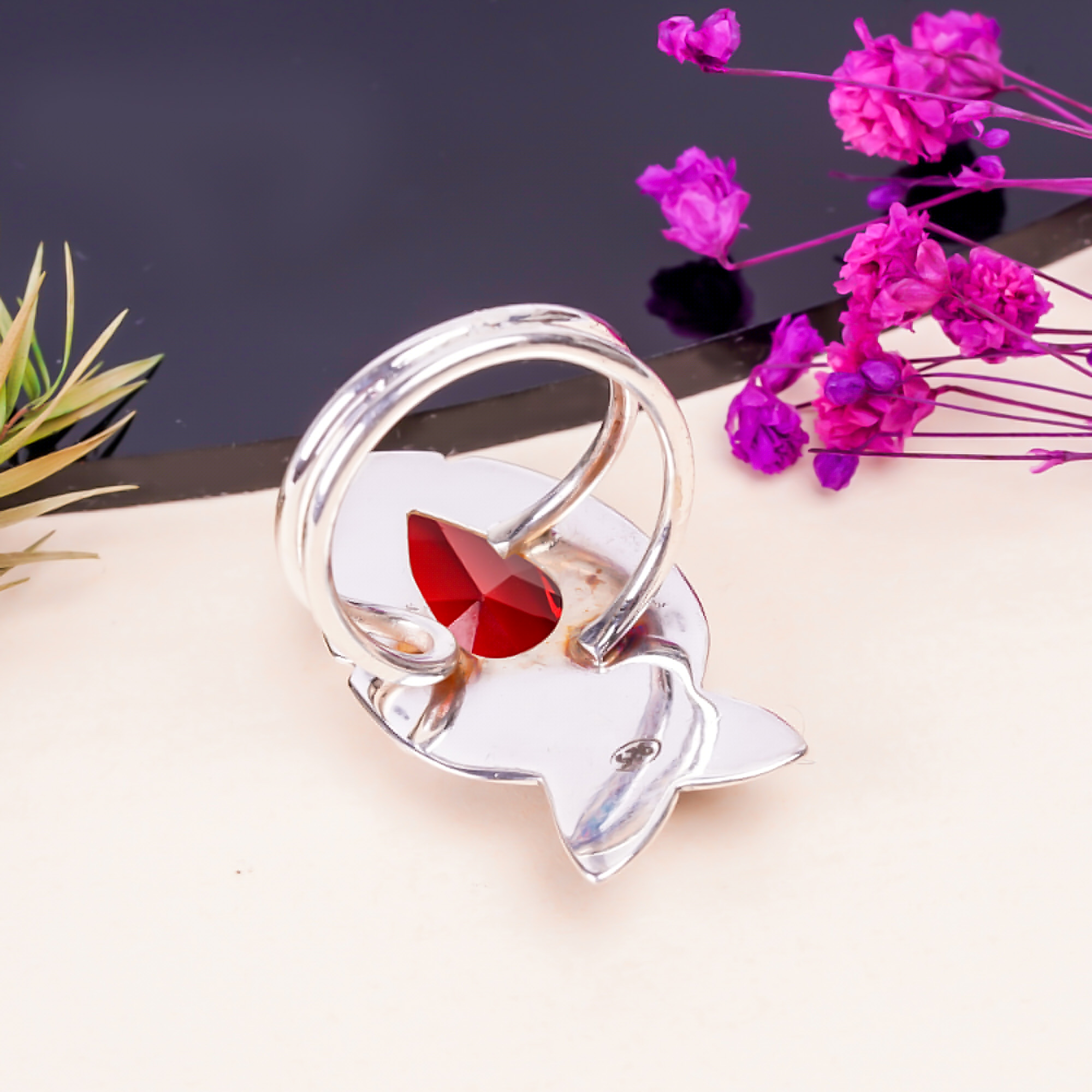 Red Garnet - Simulated Gemstone 925 Sterling Silver Ring
