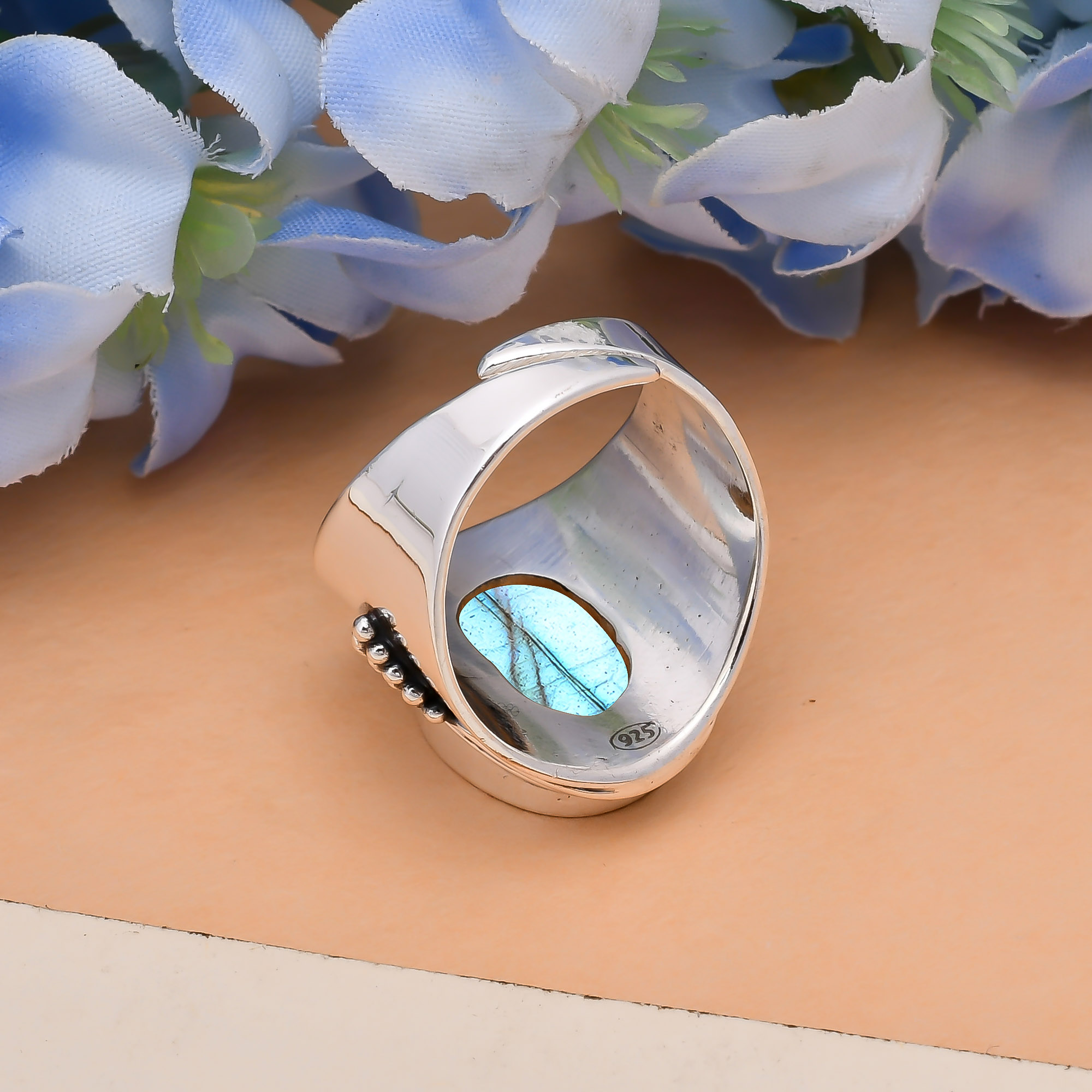 Labradorite - Madagascar 925 Sterling Silver Ring