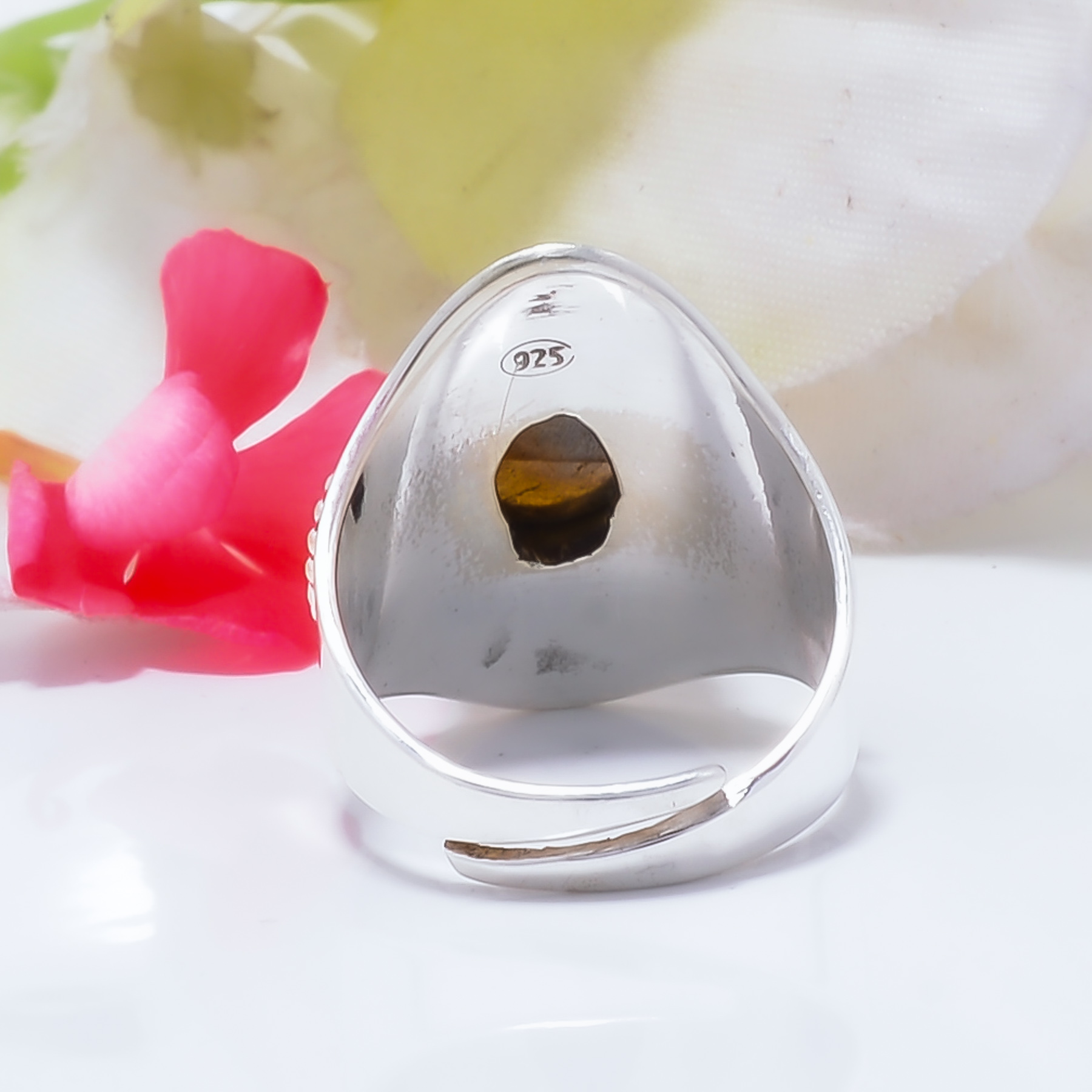 Labradorite - Madagascar Gemstone 925 Sterling Silver Ring
