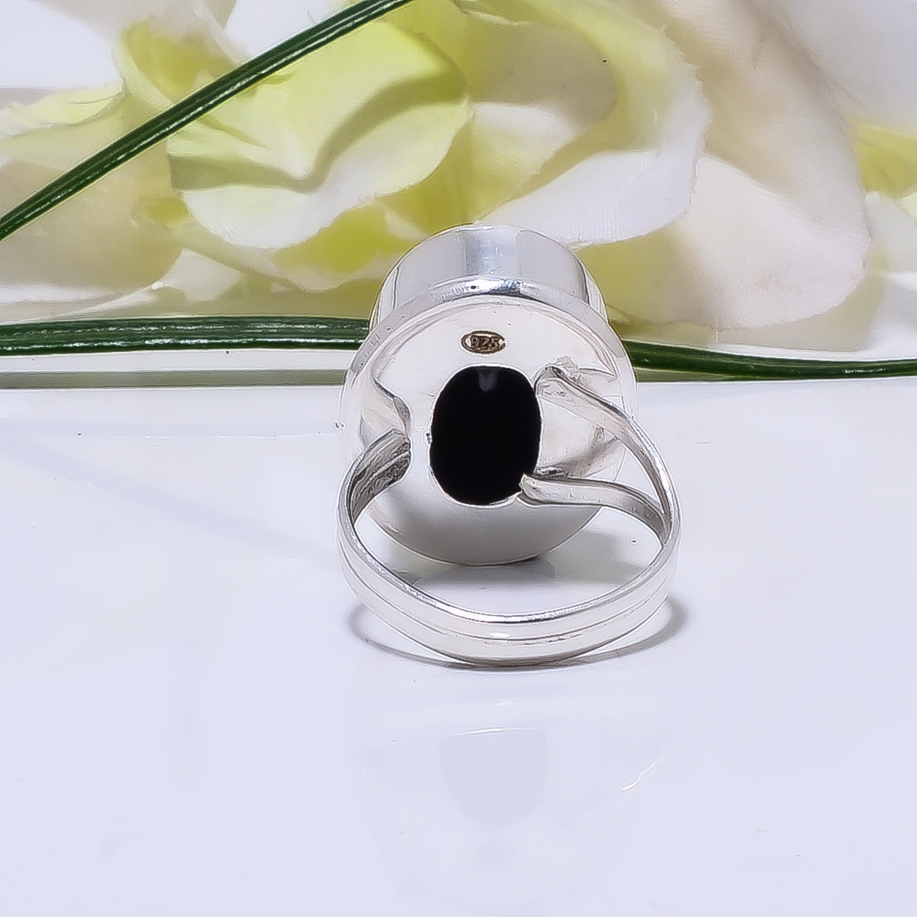 Black Onyx - Simulated Gemstone 925 Sterling Silver Ring