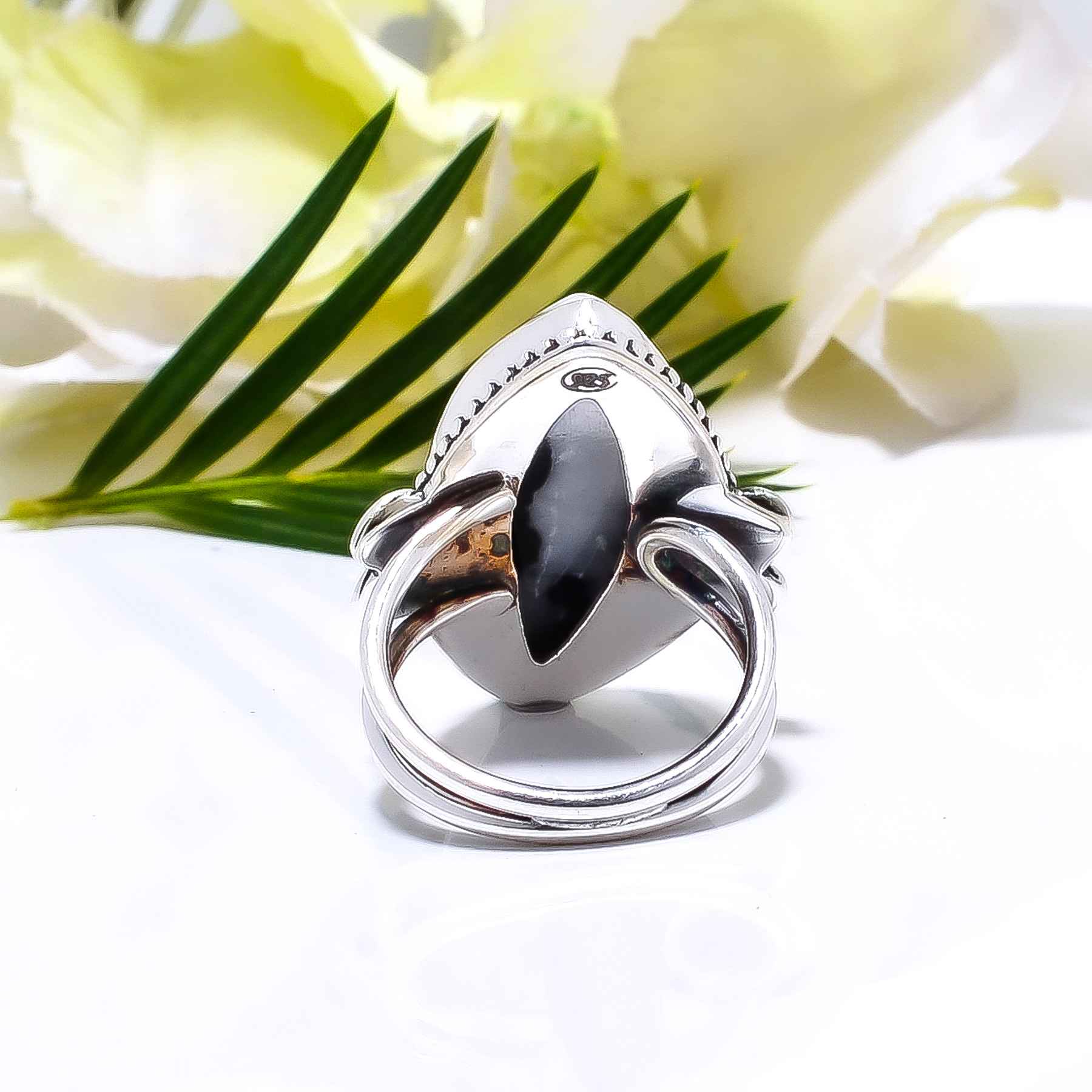 White Buffalo Turquoise - Nevada Gemstone 925 Sterling Silver Ring