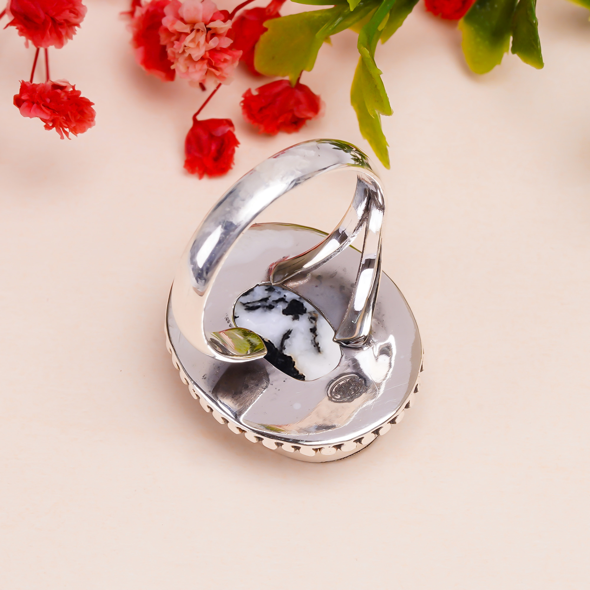 White Buffalo Turquoise - Nevada Gemstone 925 Sterling Silver Ring