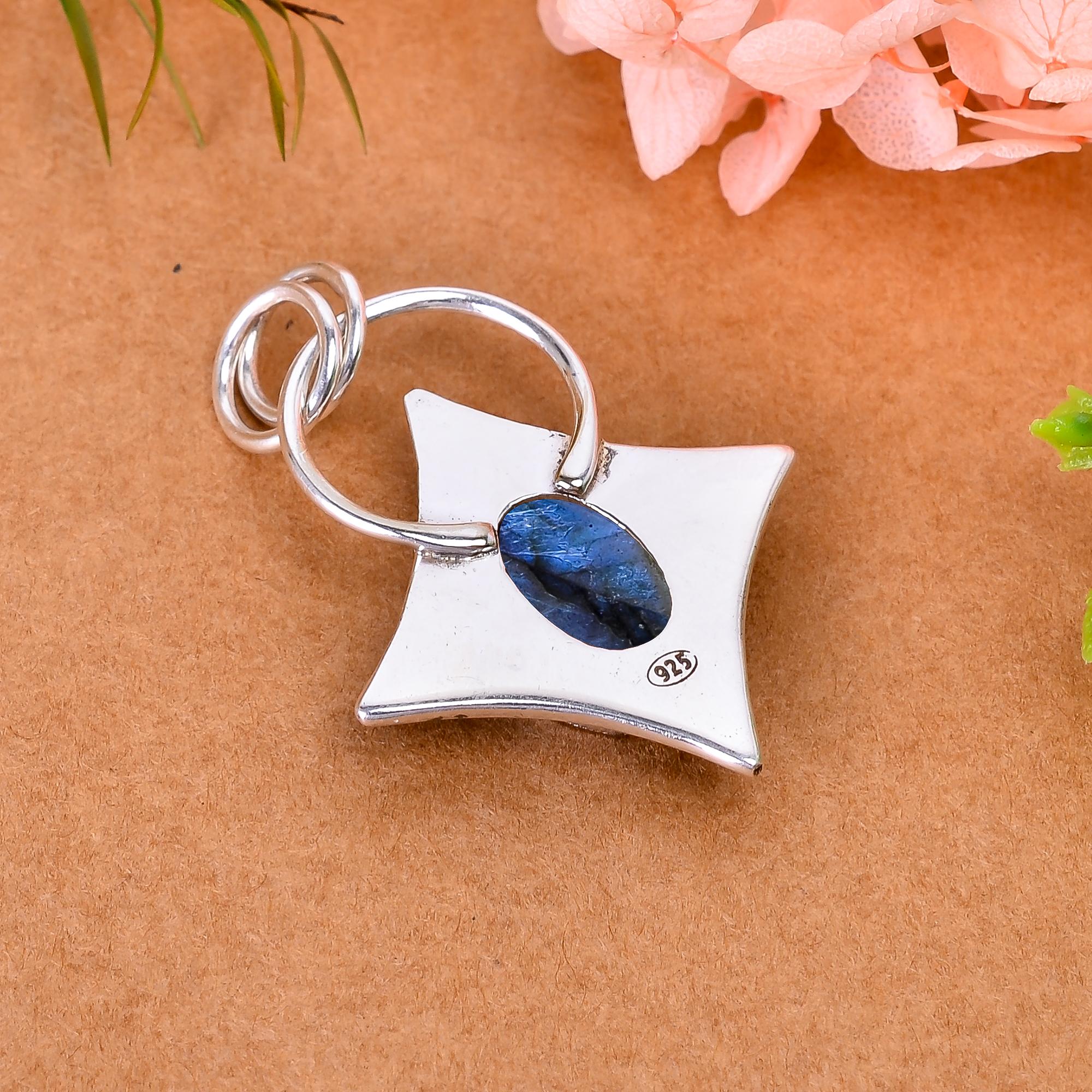 Labradorite - Madagascar 925 Solid Sterling Silver Pendant