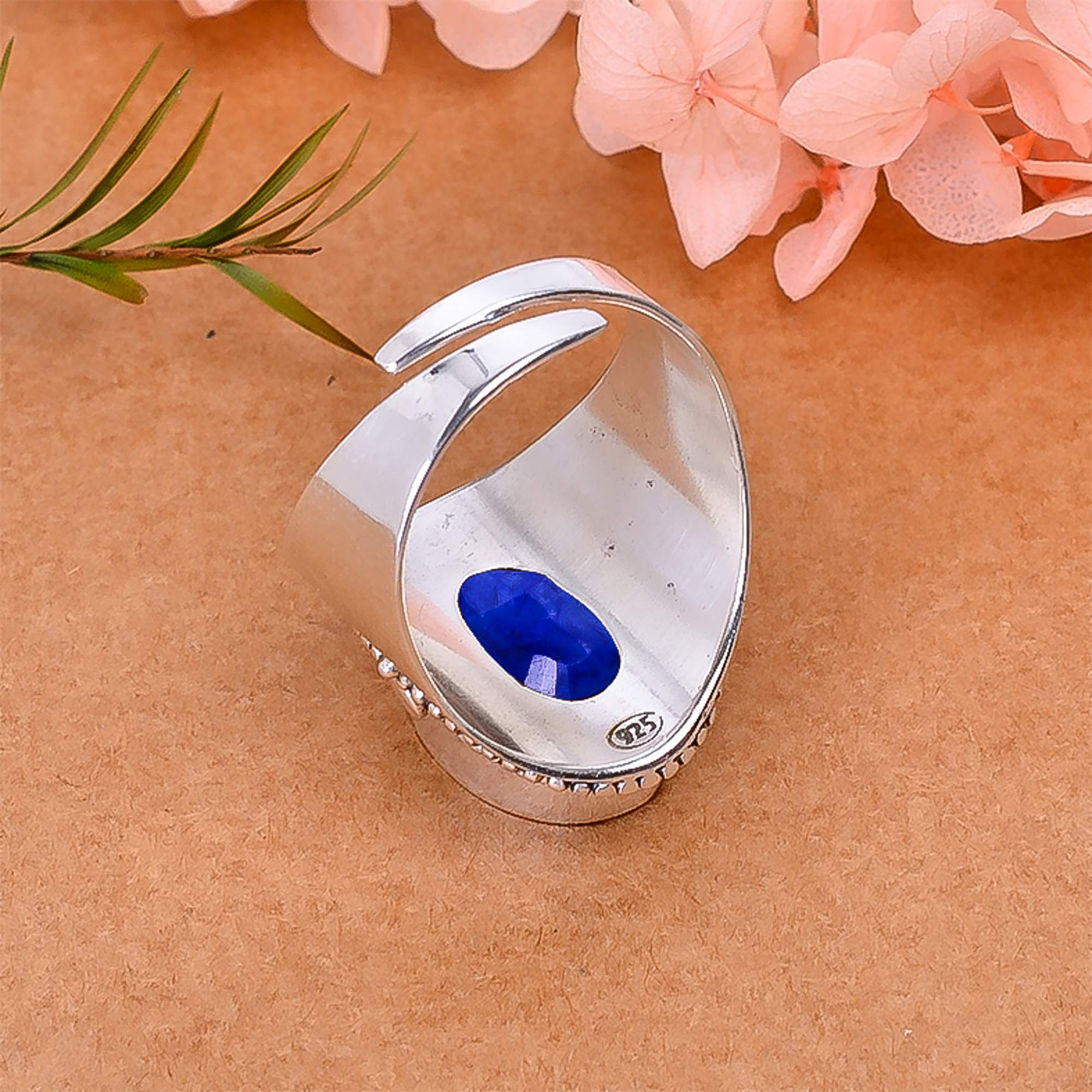 Blue Sapphire - Dyed Quartz 925 Sterling Silver Ring
