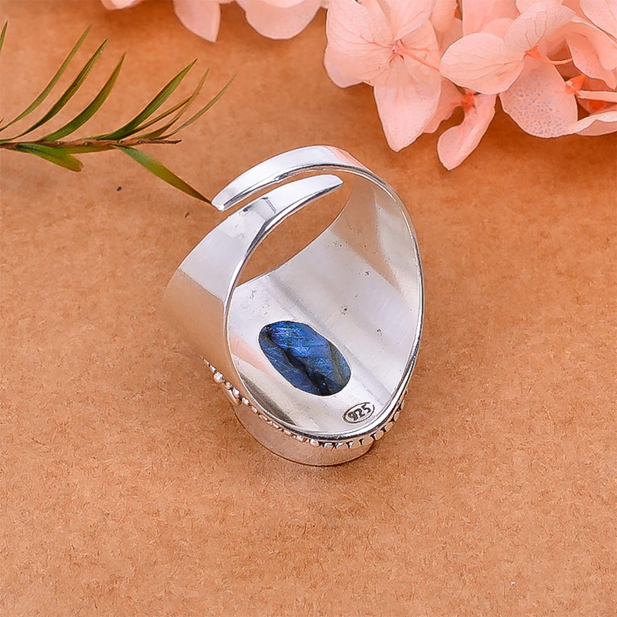 Labradorite - Madagascar 925 Sterling Silver Ring