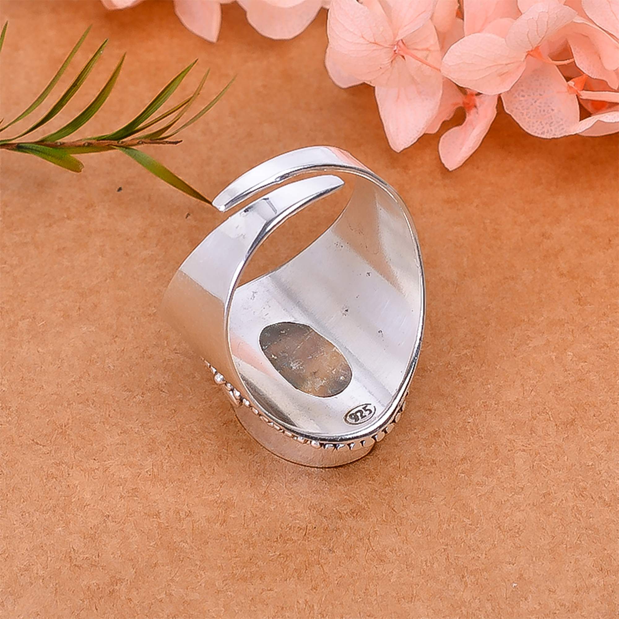 Mother Of Pearl - Australia 925 Sterling Silver Ring